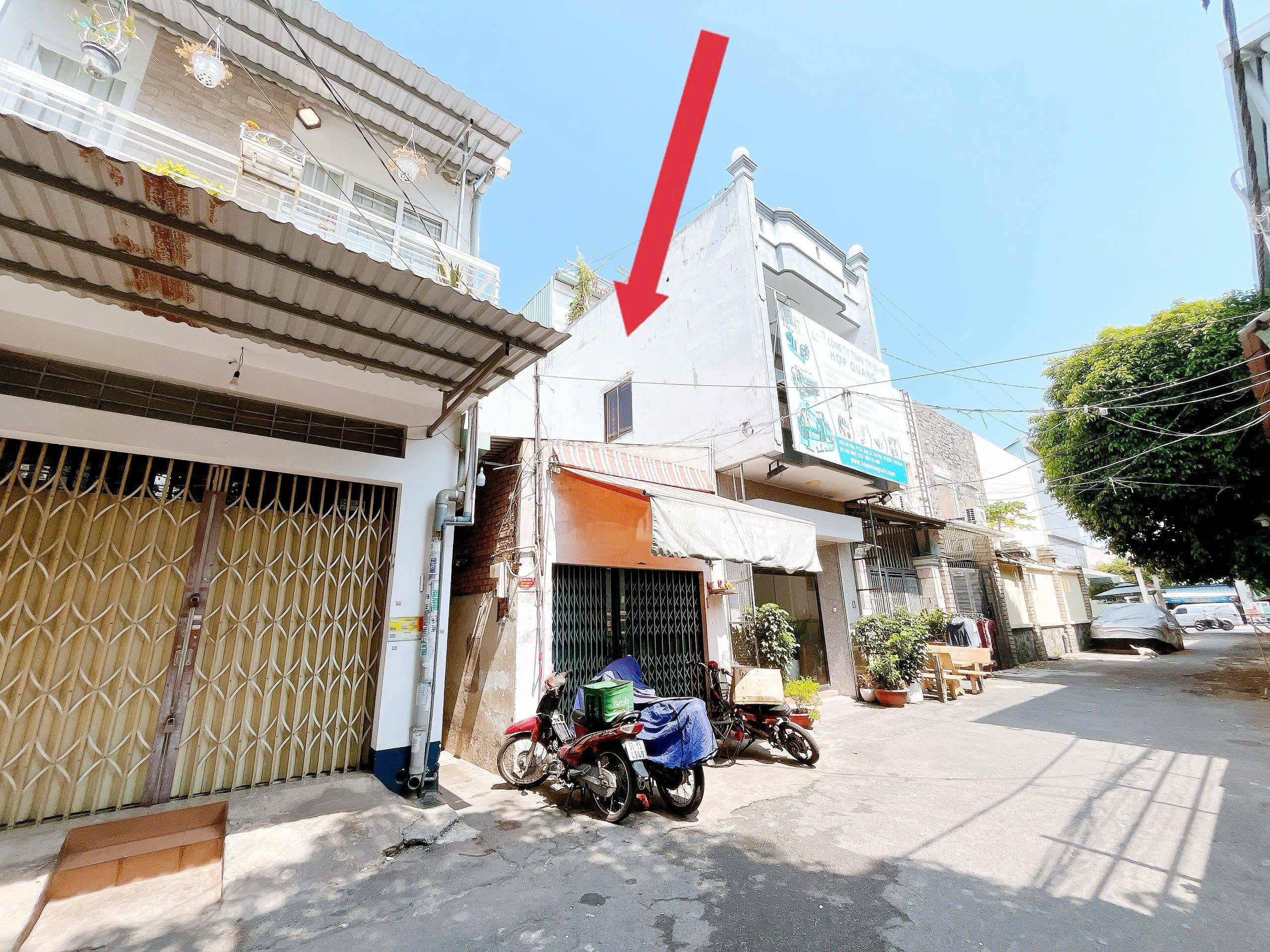 NHÀ CẤP 4 DT: 4x20M - HẺM 7M THÔNG - ĐẦU ĐƯỜNG GÒ DẦU SẦM UẤT - GIÁ 8,6 TỶ