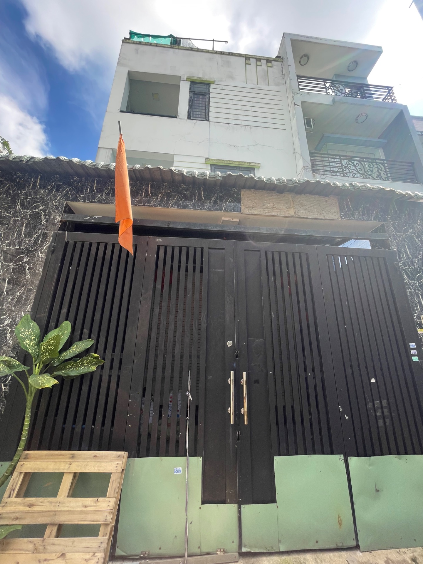 BÁN NHÀ NỞ HẬU 146m² – HẺM XE HƠI 7M TỈNH LỘ 10 – 2 LẦU SÂN THƯỢNG – GIÁ 14.5 TỶ