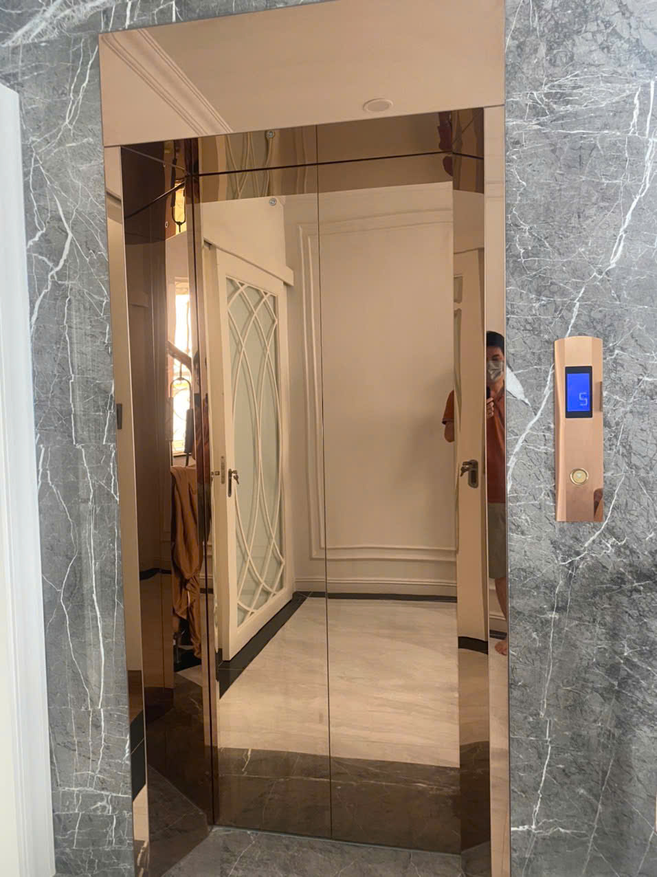 🏡 NHÀ ĐẸP MT VÕ CÔNG TỒN – THANG MÁY CAO CẤP – GIÁ 15.5 TỶ