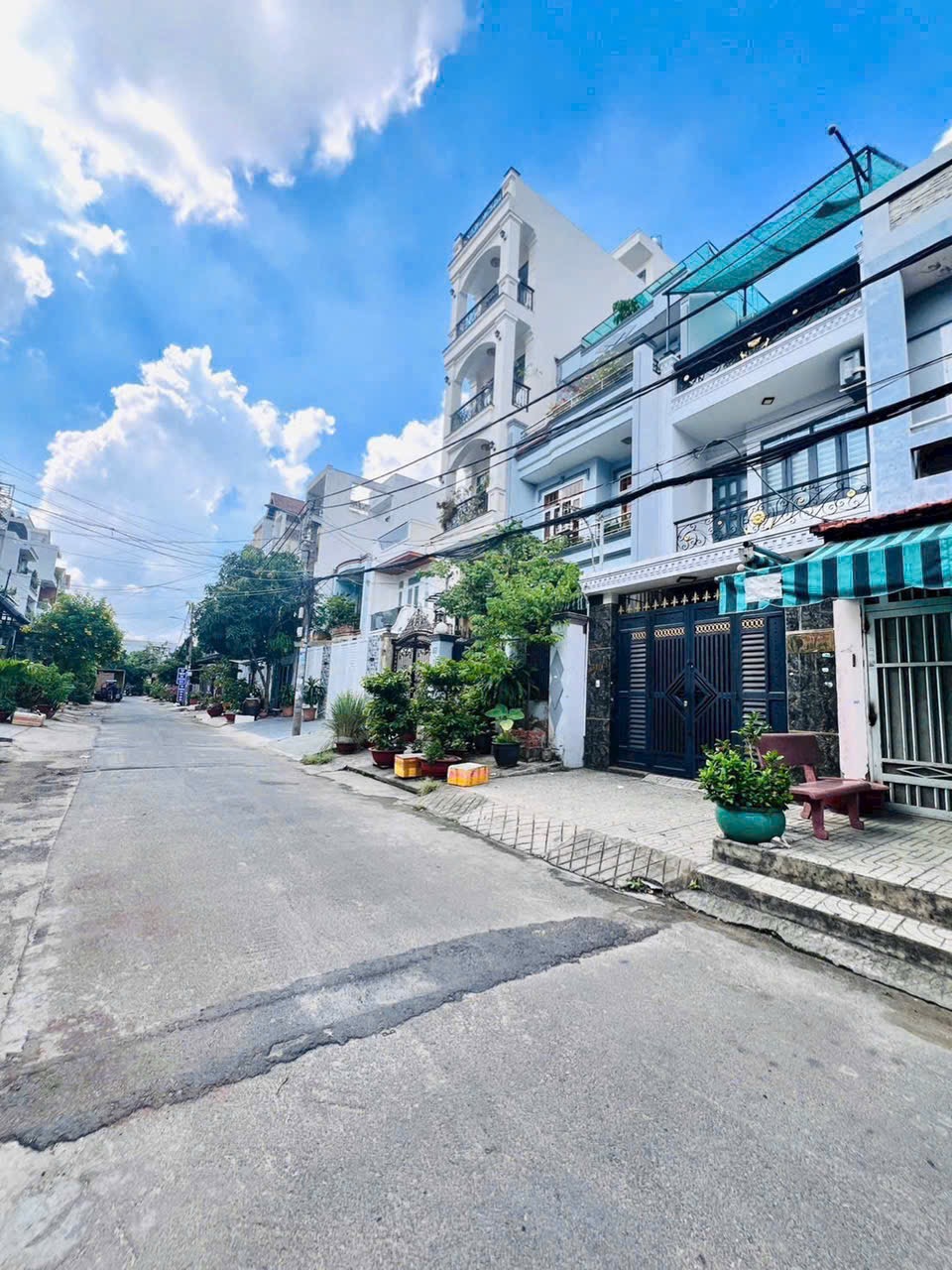Cực Hiếm! Nhà Trệt 2 Lầu ST Hoàng Ngọc Phách – Đang Cho Thuê 18 Triệu/Tháng – Giá Chỉ 10.5 Tỷ