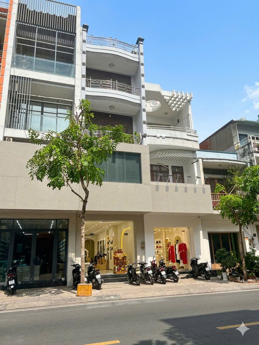MẶT TIỀN KINH DOANH - 4 TẦNG ĐƯỜNG 20M CÓ LỀ 3M - VỊ TRÍ VÀNG ĐƯỜNG TÂN SƠN NHÌ SẦM UẤT - GIÁ 19 TỶ
