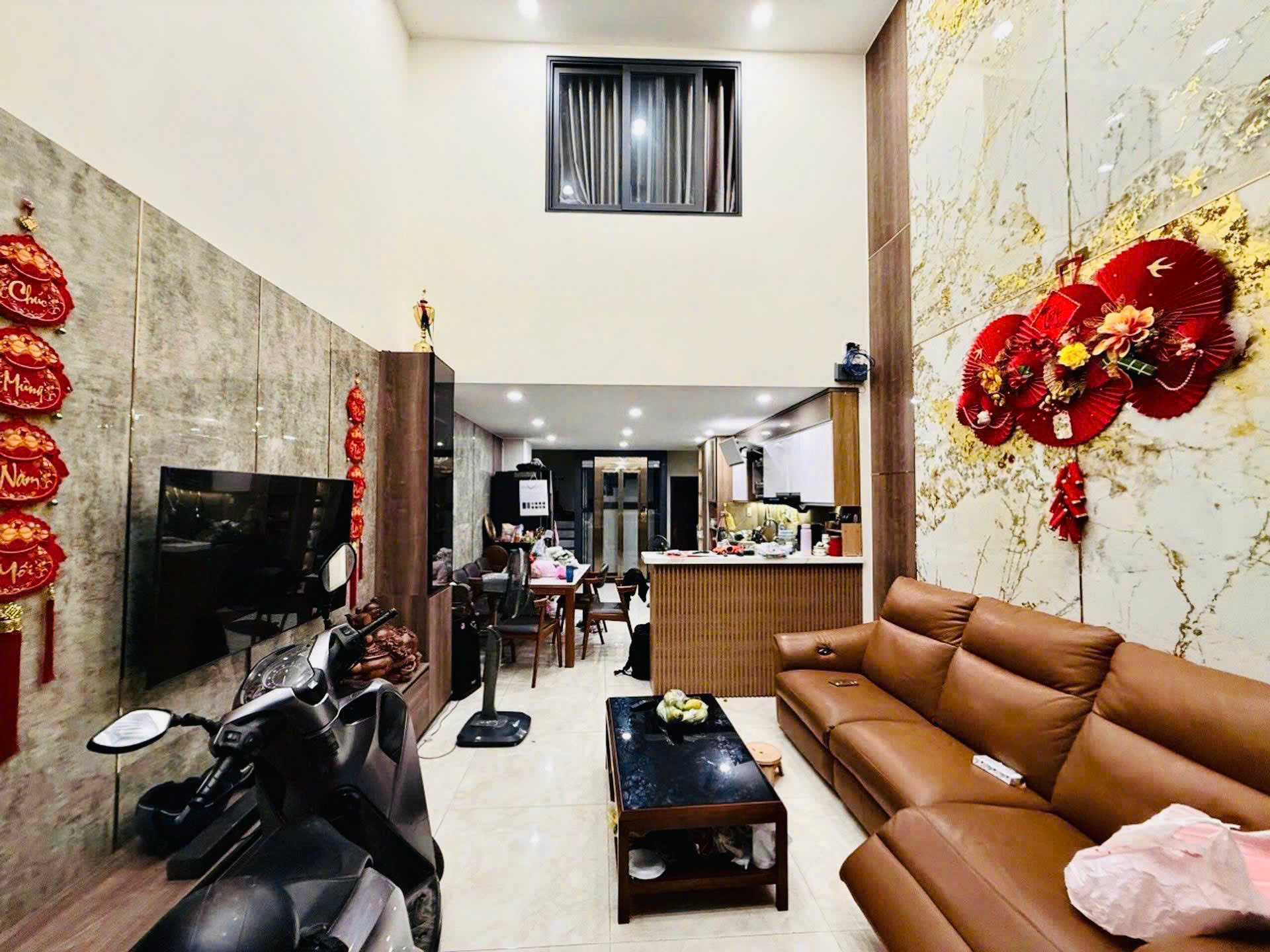 Bán nhà đường Gò Dầu, DT: 4x13.5m - 5 Tầng có Thang Máy - Sát Aeon Mall - Giá: 8 tỷ TL
