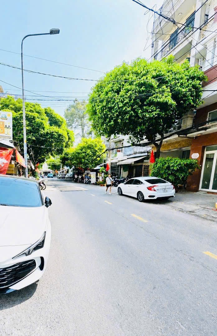 Mặt tiền DƯƠNG VĂN DƯƠNG [5m x 22,5m] Giá: 13.5 tỷ