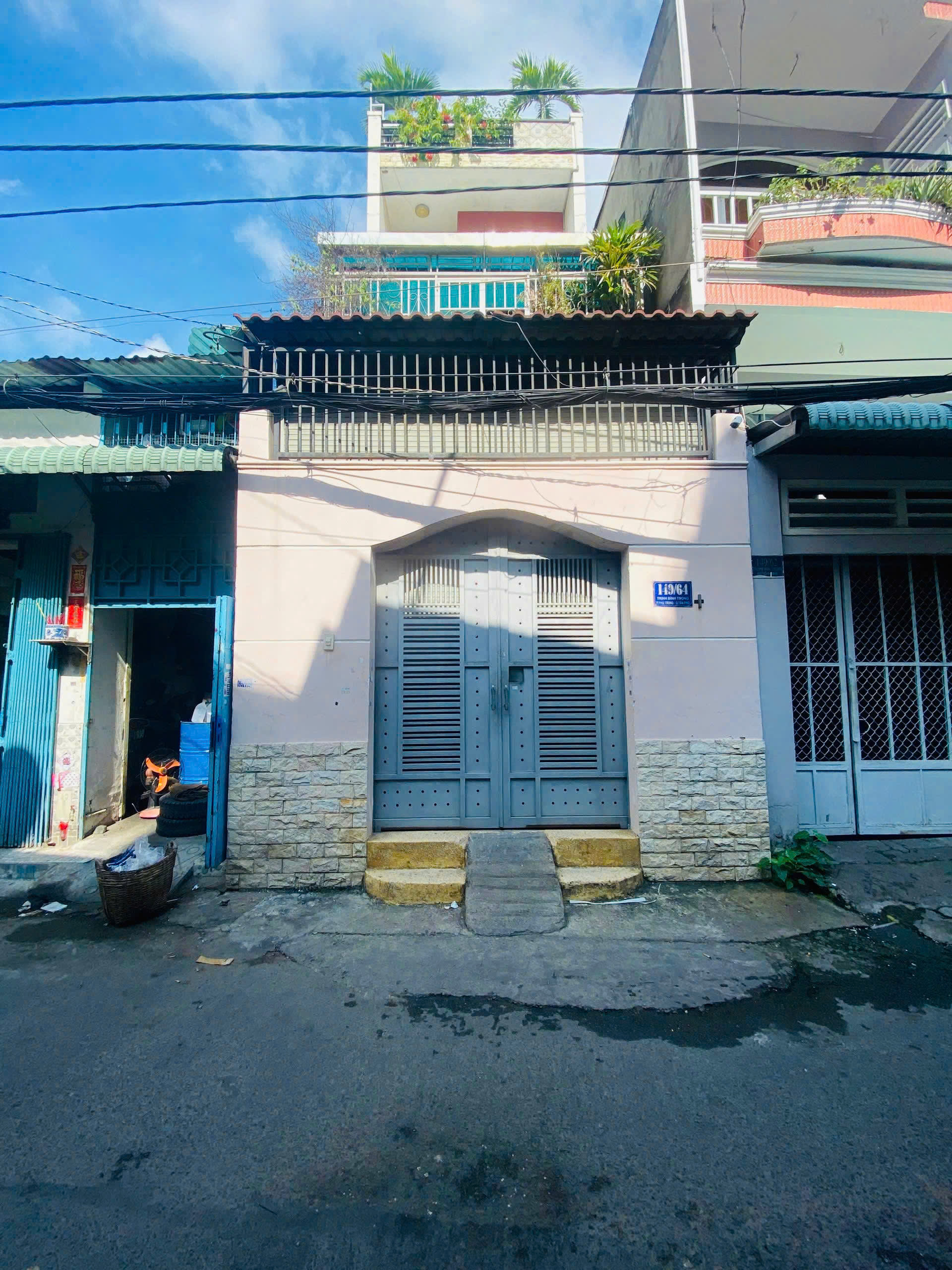 bán nhà HXH thông đường Trịnh Đình Trọng, DT: 4x19m - 3 Lầu. Giá: 8.2 tỷ thương lượng