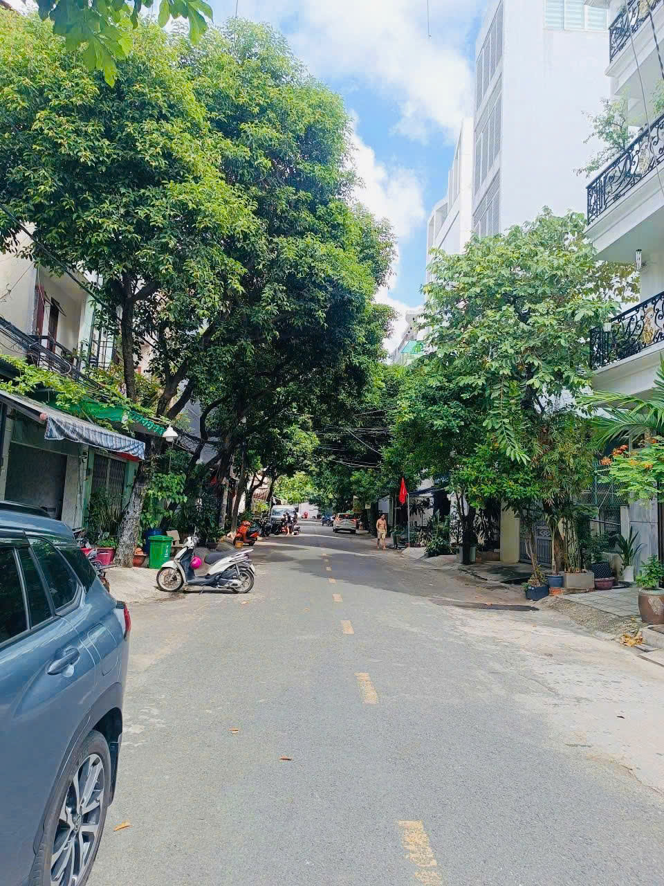 Bán nhà MT Phường Tân Thành - Tân Phú, DT: 4.1m x 22.5m - Cấp 4. Giá: 9.9 tỷ Thương Lượng