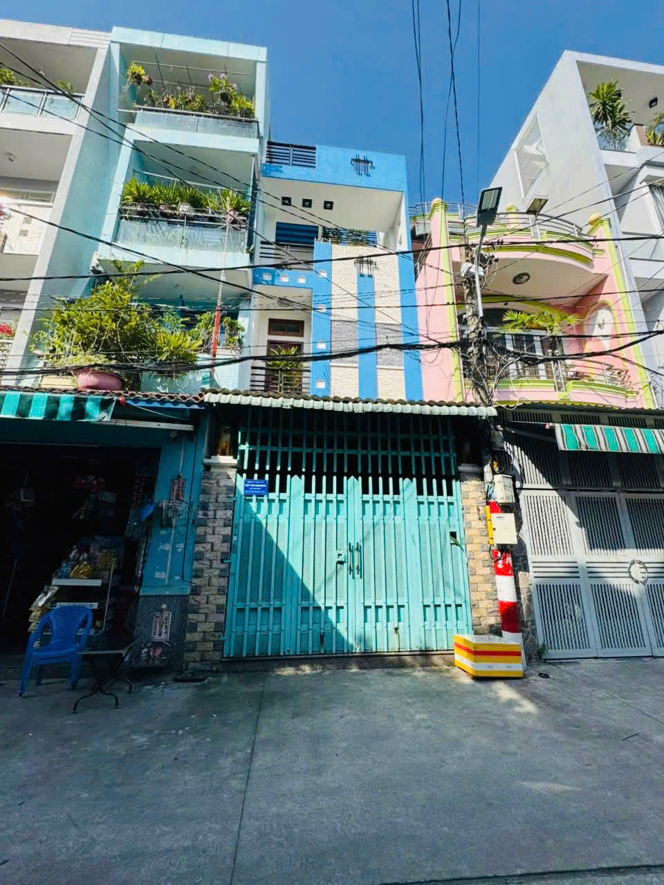 Bán nhà HXH thông đường Thạch Lam, DT: 4x14m - 2 Lầu ST. Giá: 8 tỷ thương lượng