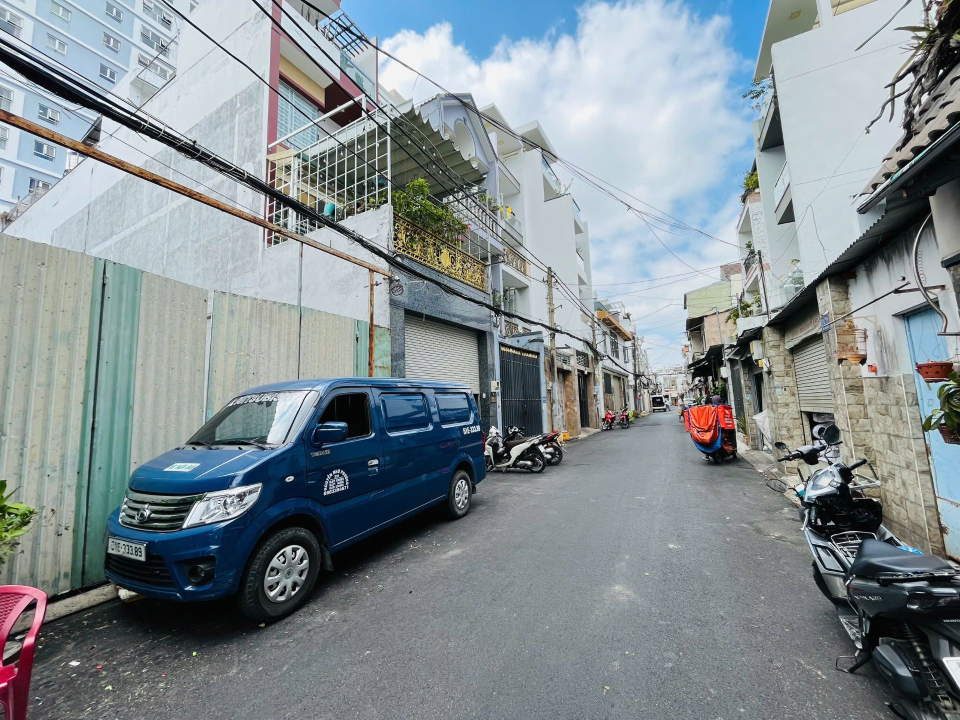 NHÀ NÁT TIỆN XÂY MỚI HẺM NHỰA THÔNG VƯỜN LÀI. 195M2 NGANG 6M.