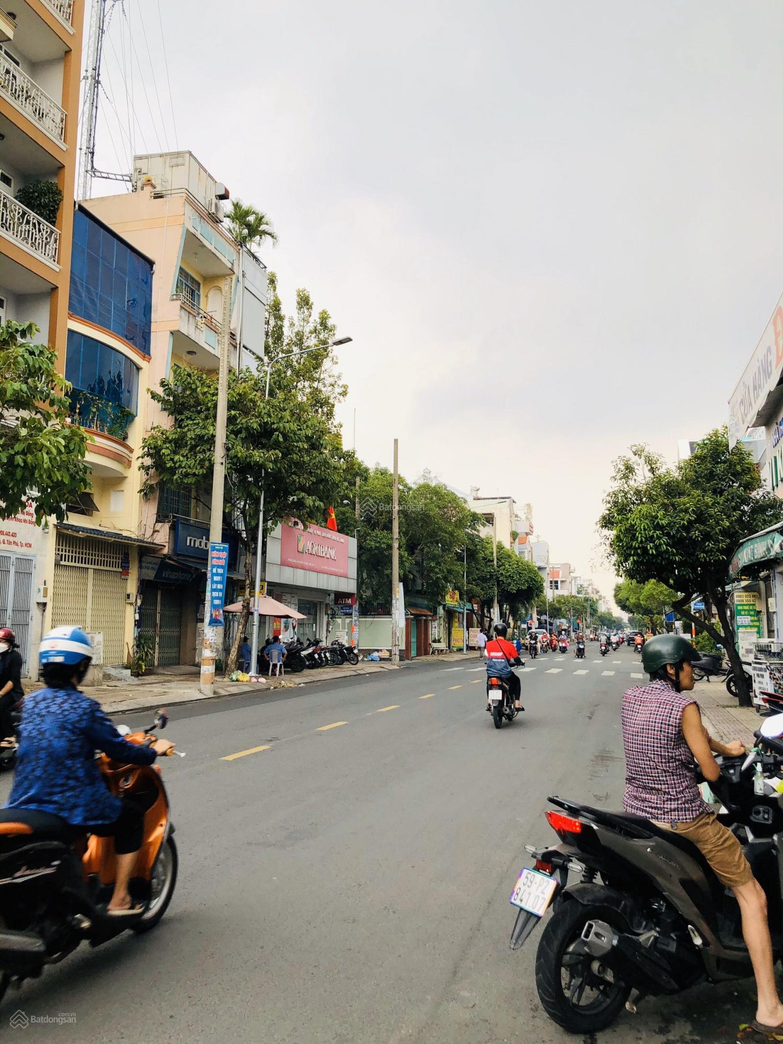 Bán nhà MT đường Độc Lập, quận Tân Phú (6x20m vuông) nhà 1 lầu, giá 22 tỷ TL