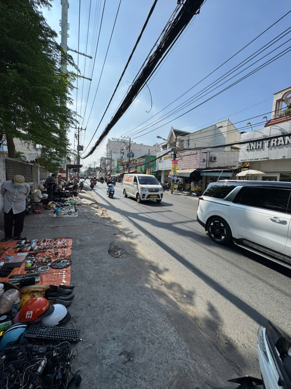 Bán Nhà 1 Tấm DT: 3x27m MT Đường Âu Cơ, P. Phú Trung, Giá: 15 tỷ