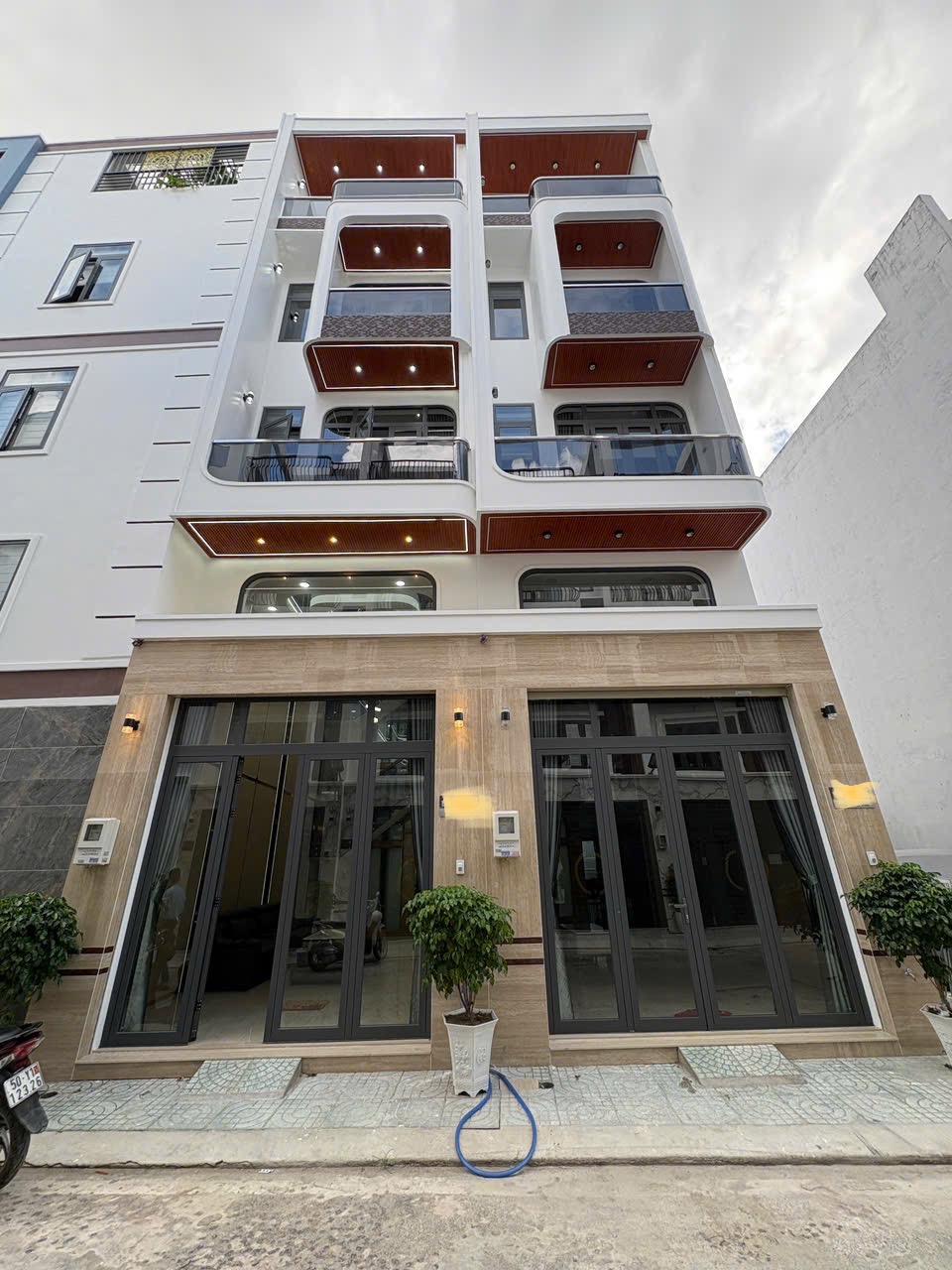 Siêu Phẩm nhà phố khu ĐBCT DT:4x21 đúc 4,5 tấm BTCT 4PN 5WC full Nt có thang máy chỉ 8T7 TL mạnh 🔥