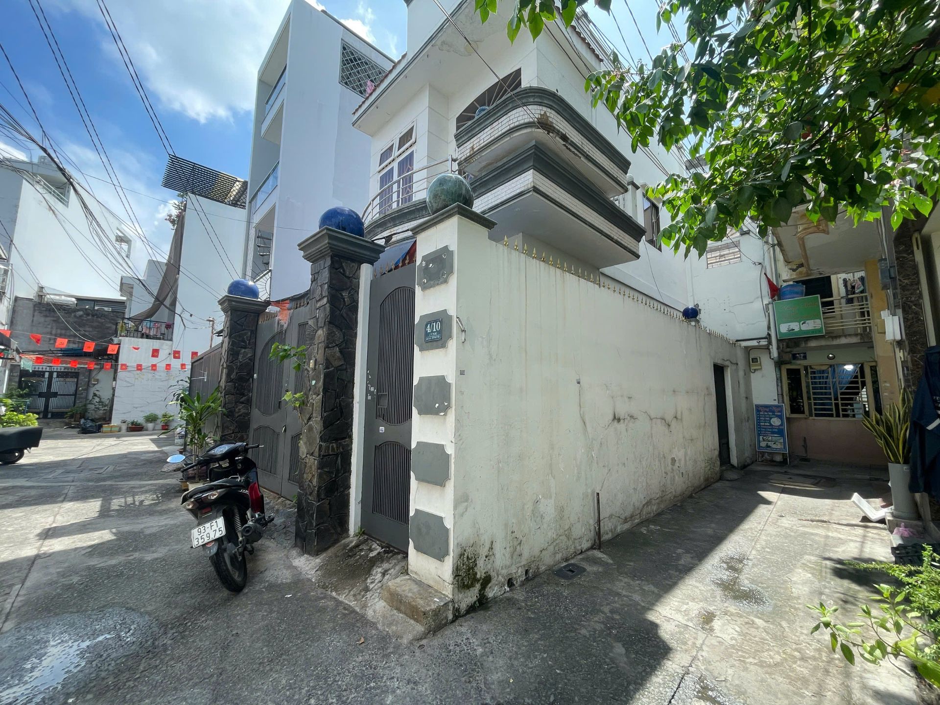 Hàng hiếm giá tốt - Hẽm Lý Tuệ ( 5,5x10m, nở hậu 7m).Giá 4,4 tỷ. P Tân Sơn Nhì