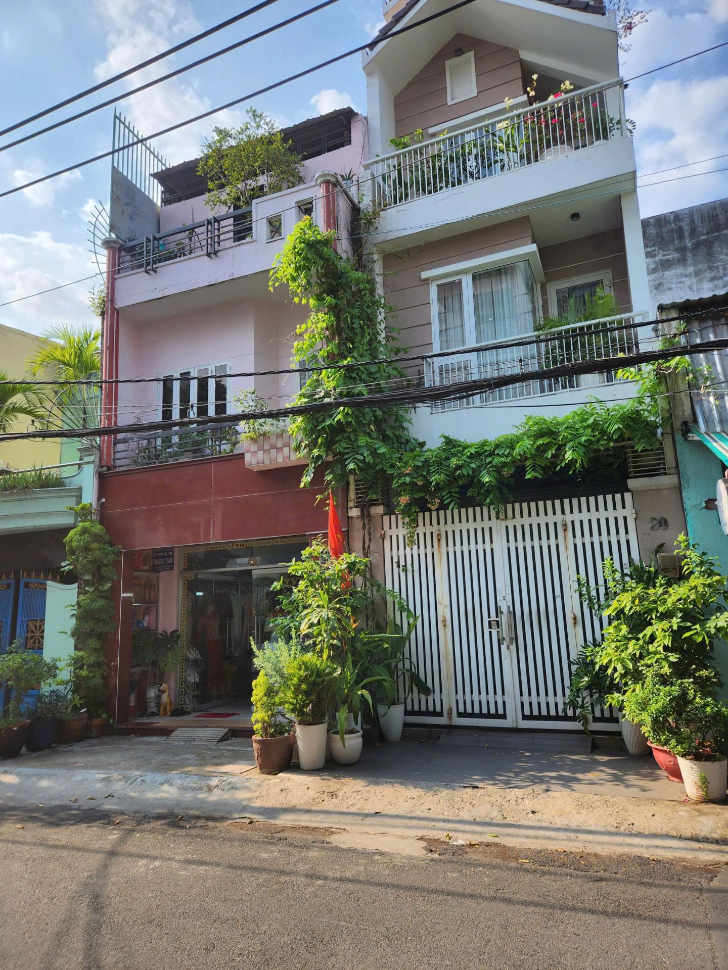 Bán nhà MTKD đường Dân Tộc - P. Tân Thành, DT: 4.15m x 17.5m (nở hậu 4.4m) - 2 Lầu. Giá: 11.7 tỷ TL