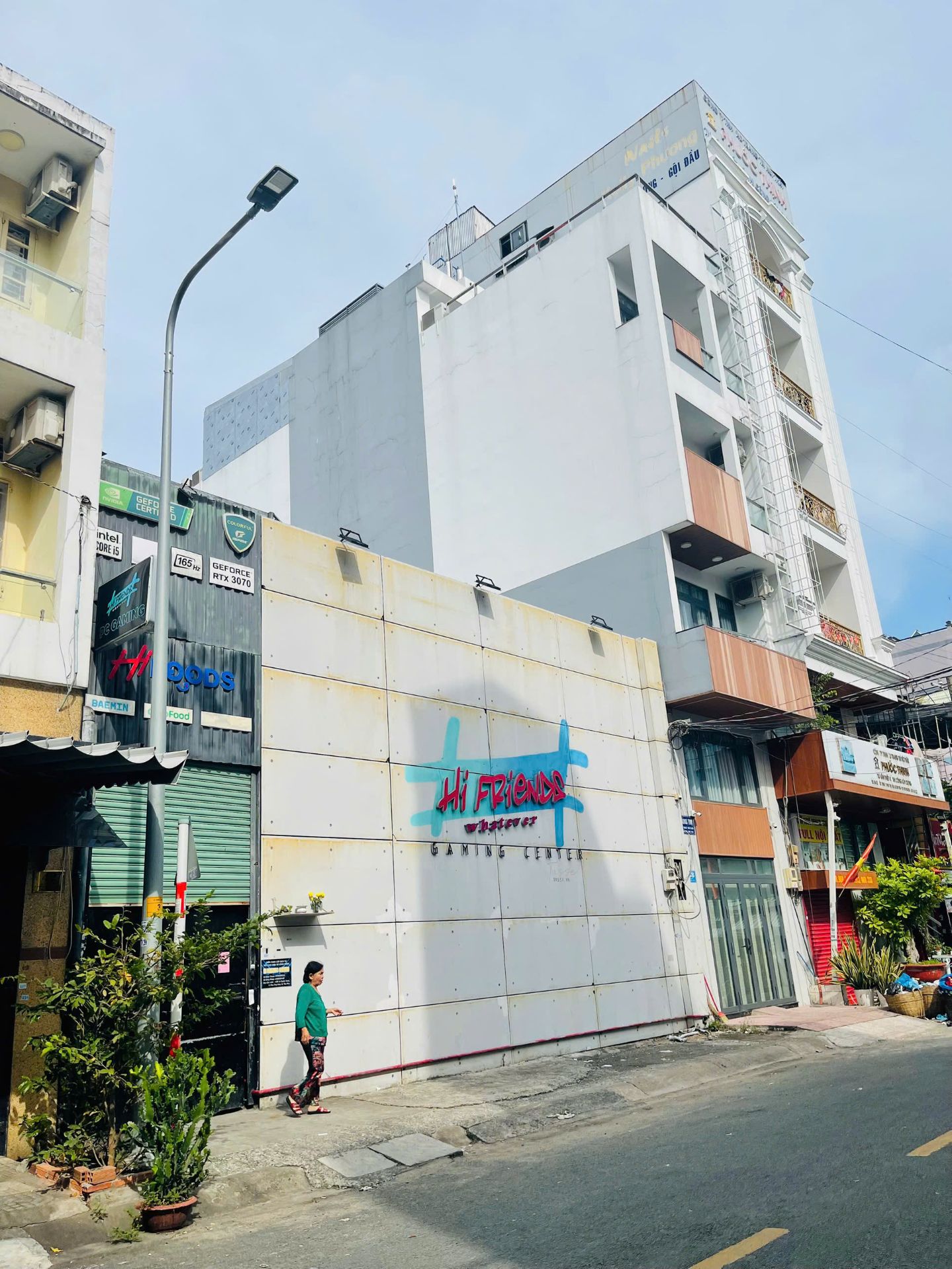 BÁN NGANG KHỦNG (7x18m) MT Lê Quốc Trinh Cấp 4 tiện xây mới, VỊ TRÍ ĐẸP, GIÁ TỐT 16.5 TỶ