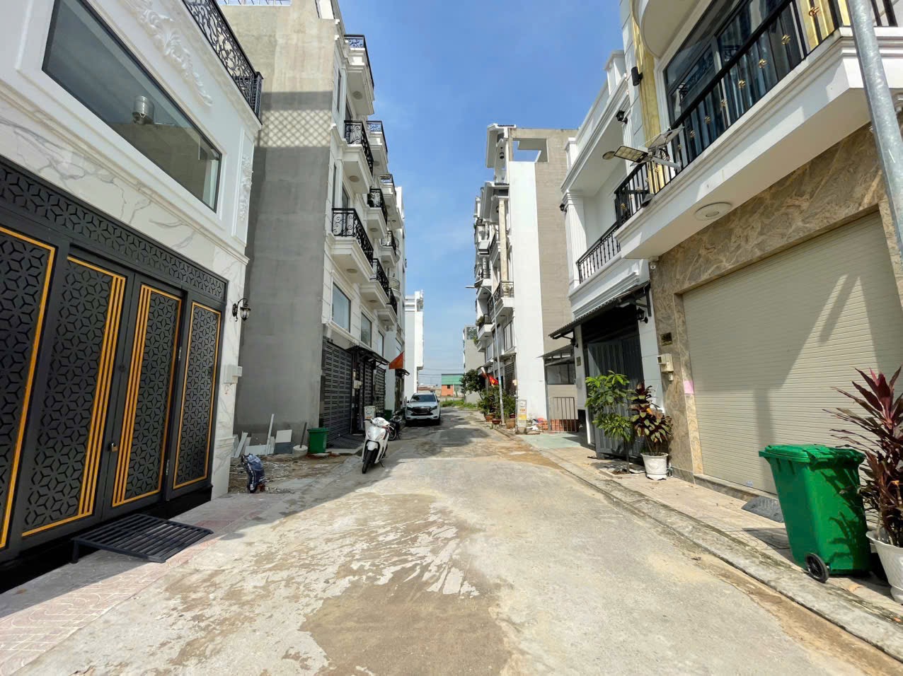 🔥 ĐẤT KHU NHÀ CAO TẦNG ECO 18B – KẾ BÊN CÔNG VIÊN – HẺM 7M CÓ LỀ 🔥