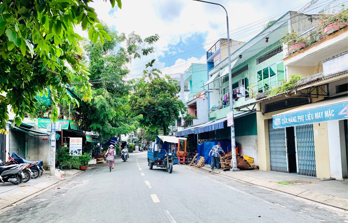Bán Nhà 2 tầng DT: 12x20m MT Đường Lê Thiệt, P. Phú Thọ Hòa, Giá: 28 tỷ