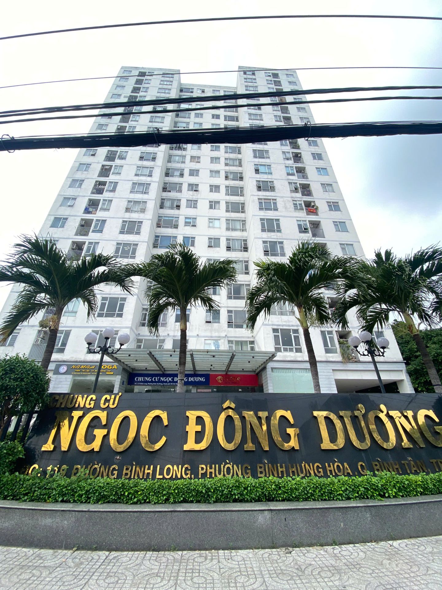 Góc 2MT BÌNH LONG - Quận TÂN PHÚ - Đủ Lộ giới hông ( 4.5x25m, Cấp 4 ) Chỉ 14.7 Tỷ