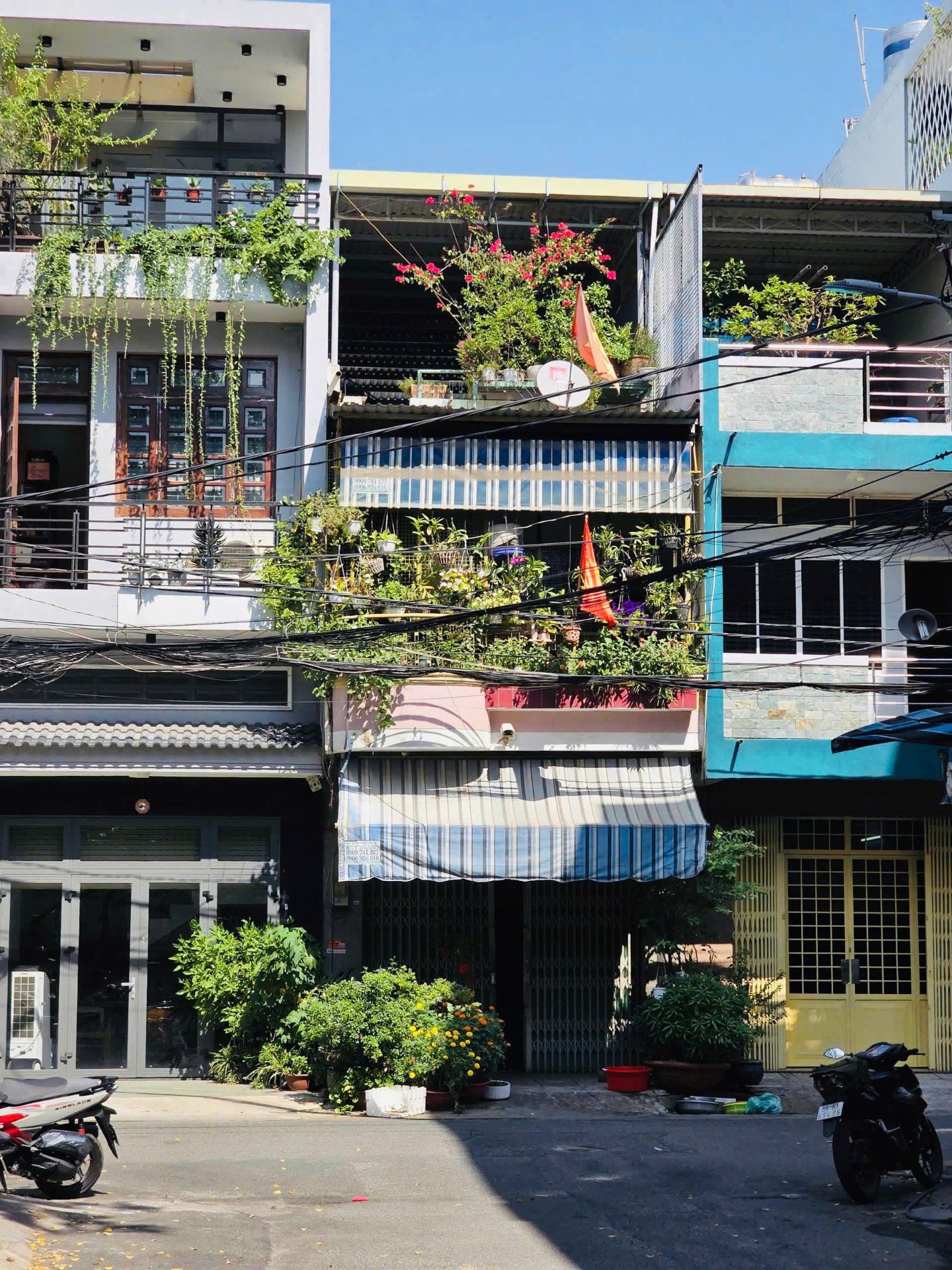 HXH thông Diệp Minh Châu, DT: 4x16m. 1 Lầu - Sân thượng, khu VIP giáp Tân Bình. Giá: 8.5 tỷ TL