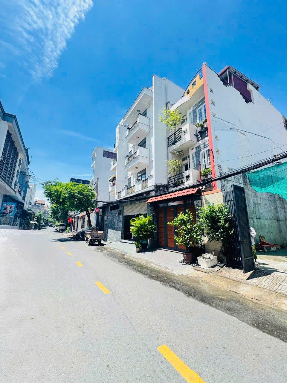 Mặt tiền đường Đoàn Kết - Tân Phú, DT: 5.3m x 18m. Giá: 11 tỷ thương lượng