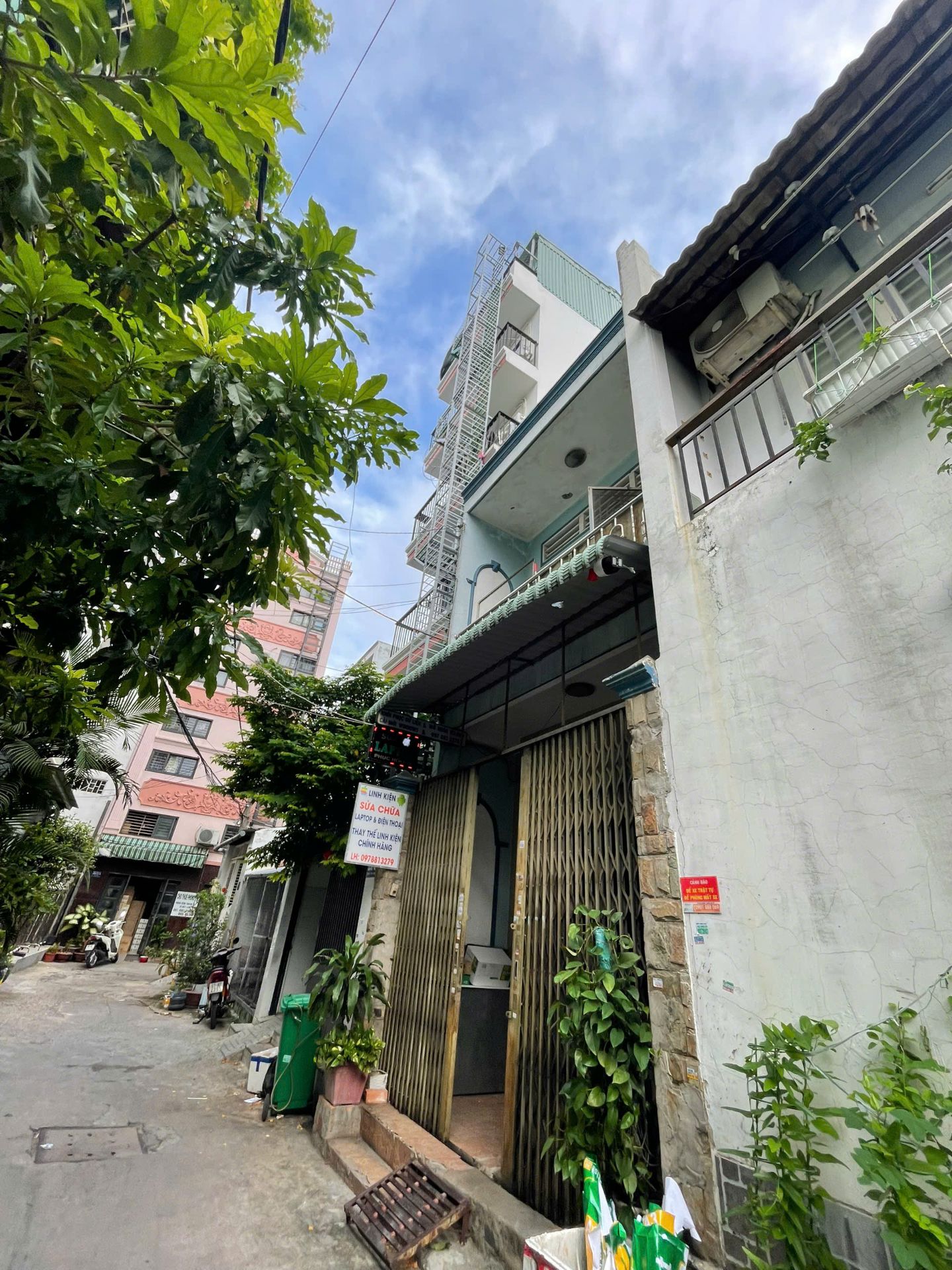 Khuông Đất Đẹp ( 6x17m ) Tiện Xây CHDV - Khu Sinh Viên Trường ĐH CÔNG THƯƠNG ( Rẻ 7.6 Tỷ )