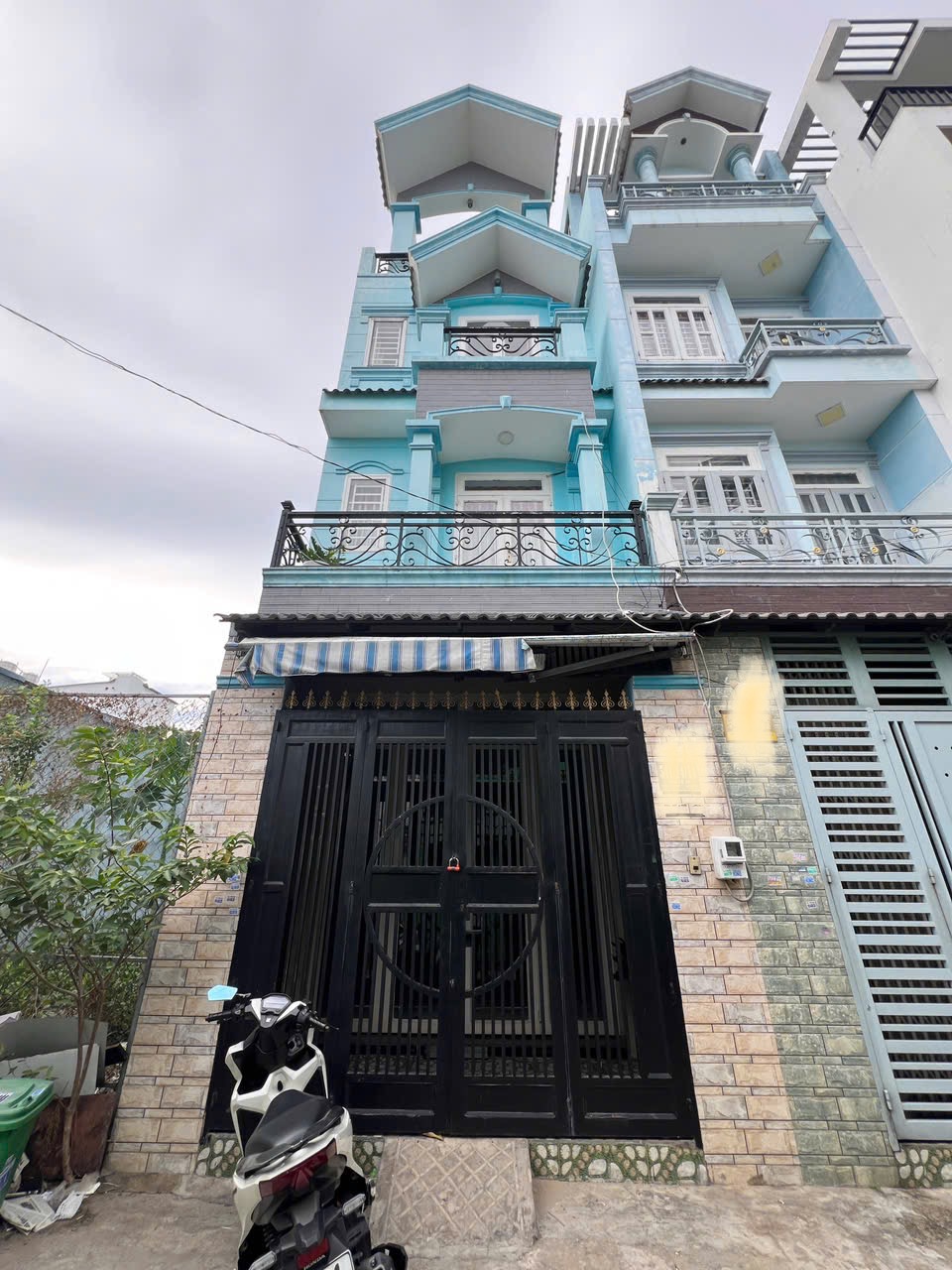🔥Nhà đẹp giá tốt DT:4x15 ko QH đúc 4 tấm BTCT chủ kẹt lắm A/c ,phù hợp cho thuê hoặc ở ngay