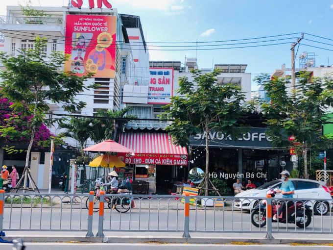 Giá tốt - MTKD bờ bao đối diện cổng Aeon DT: 4x16m (1 lầu) giá 15 tỷ