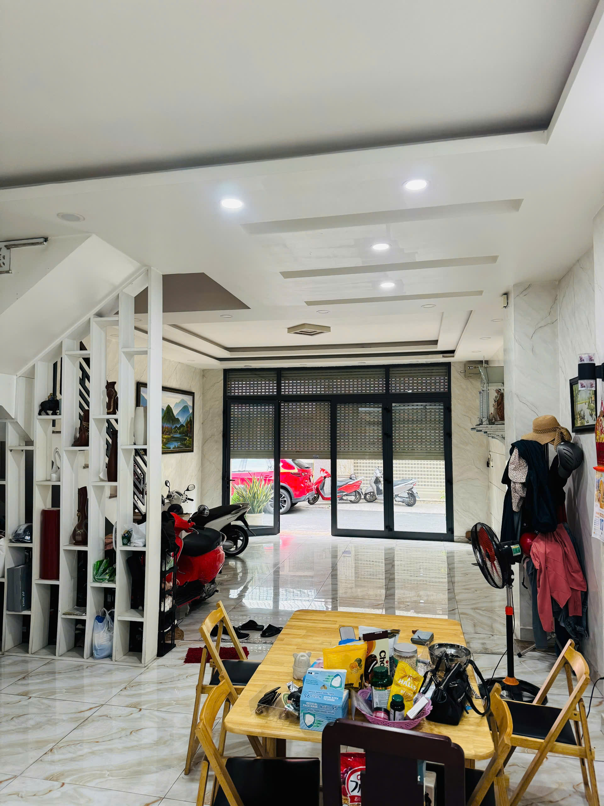 Hẻm 196 Vườn Lài DT: 5,85x13,5m (3 lầu + sân thượng) Nhà mới - 11,7 tỷ thương lượng