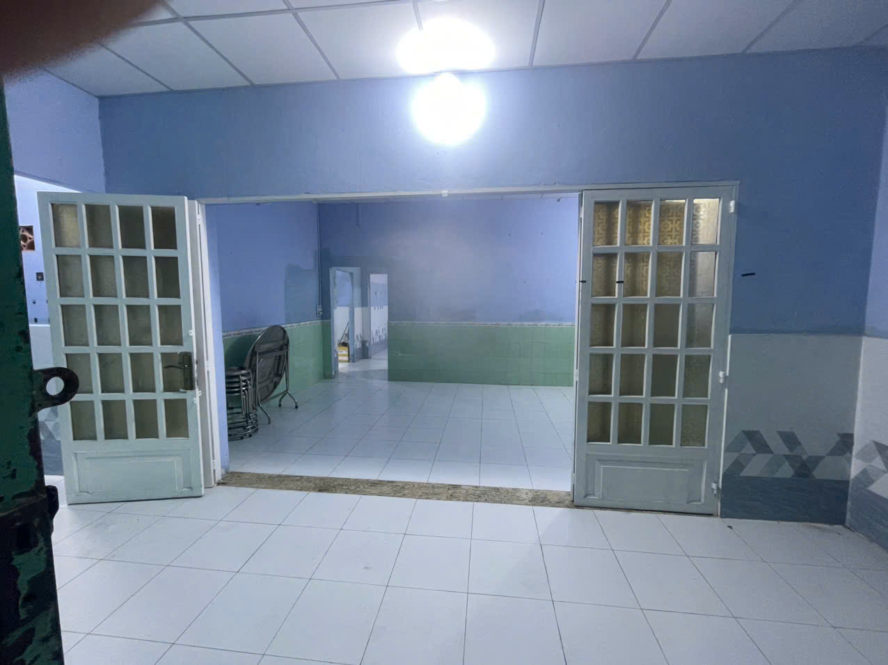 🔹 Nhà hẻm Bình Tân 7.4x10.4m, giá 4,45 tỷ, cấp 4 - Cơ hội đầu tư hấp dẫn! 🔹