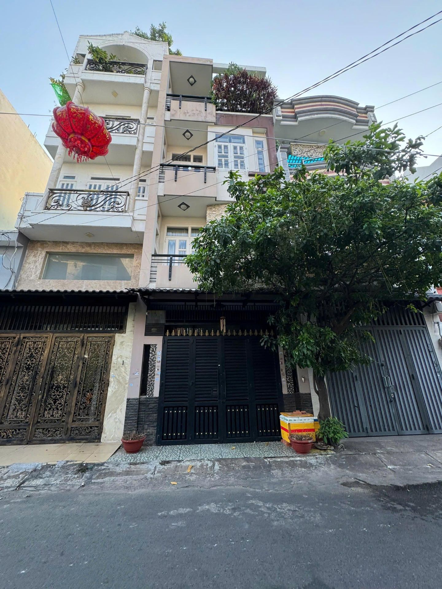 HXH 8M thông đường Tân Hương - Ngay chợ Tân Hương, DT: 4.35m x 14m - 2 Lầu ST. Giá: 9.8 tỷ TL