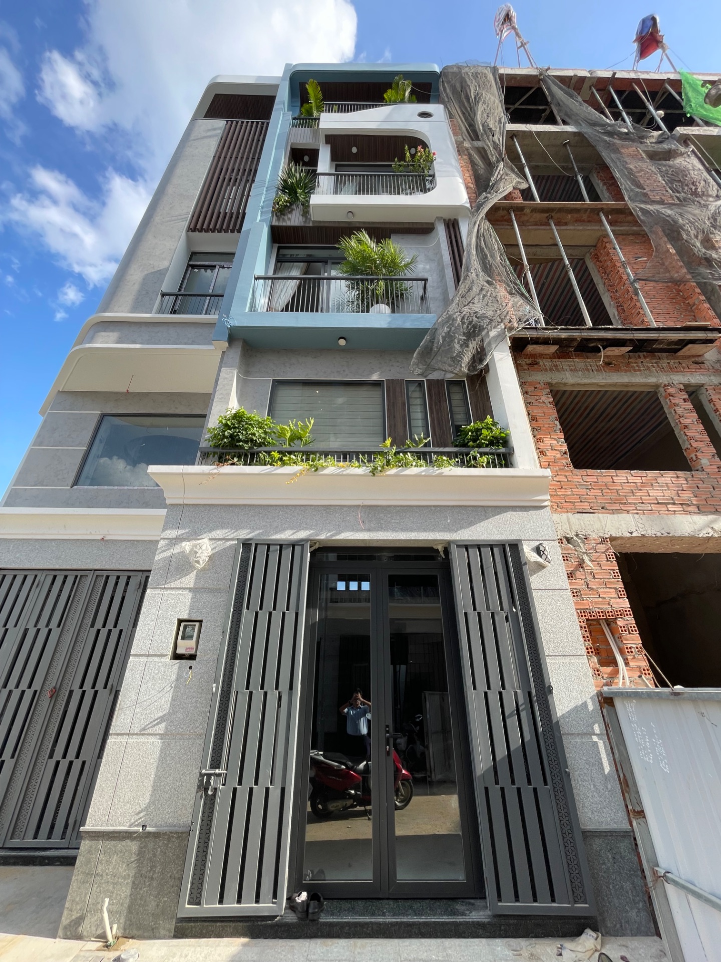 🔥BÁN NHÀ KHU PHÂN LÔ ĐƯỜNG LÊ VĂN QUỚI - 4X13M - TRỆT LỬNG 2 LẦU SÂN THƯỢNG - GIÁ 7,85 TỶ