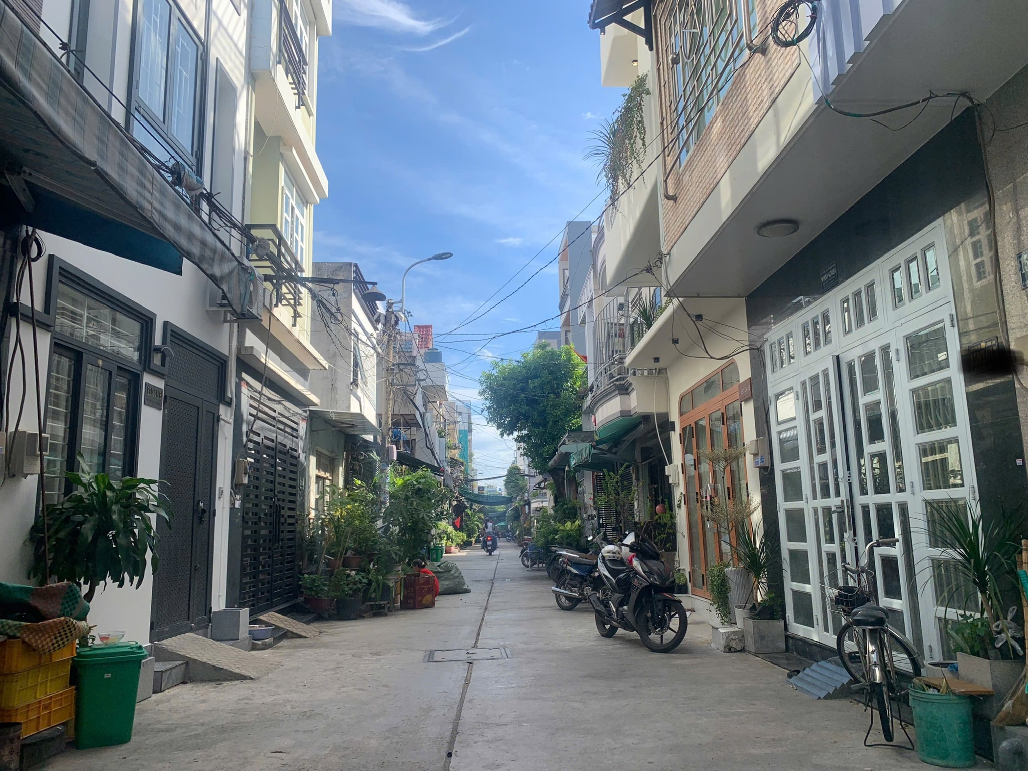 🔥Bán nhà sát Aeon Tân Phú HXH DT:4x10 ko LG phù hợp xây mới cực tốt ,khu dân trí cao 🥰