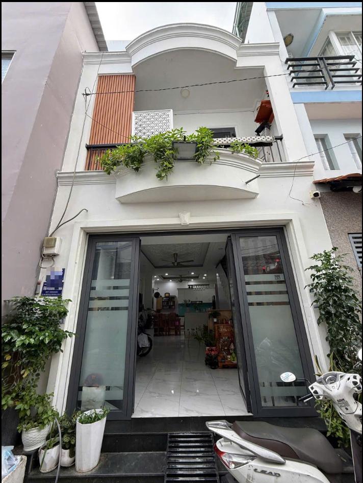 ✅ NHÀ ĐẸP Ở LIỀN GẦN CHỢ TRẦN VĂN ƠN – 2 TẦNG – GIÁ 6 TỶ