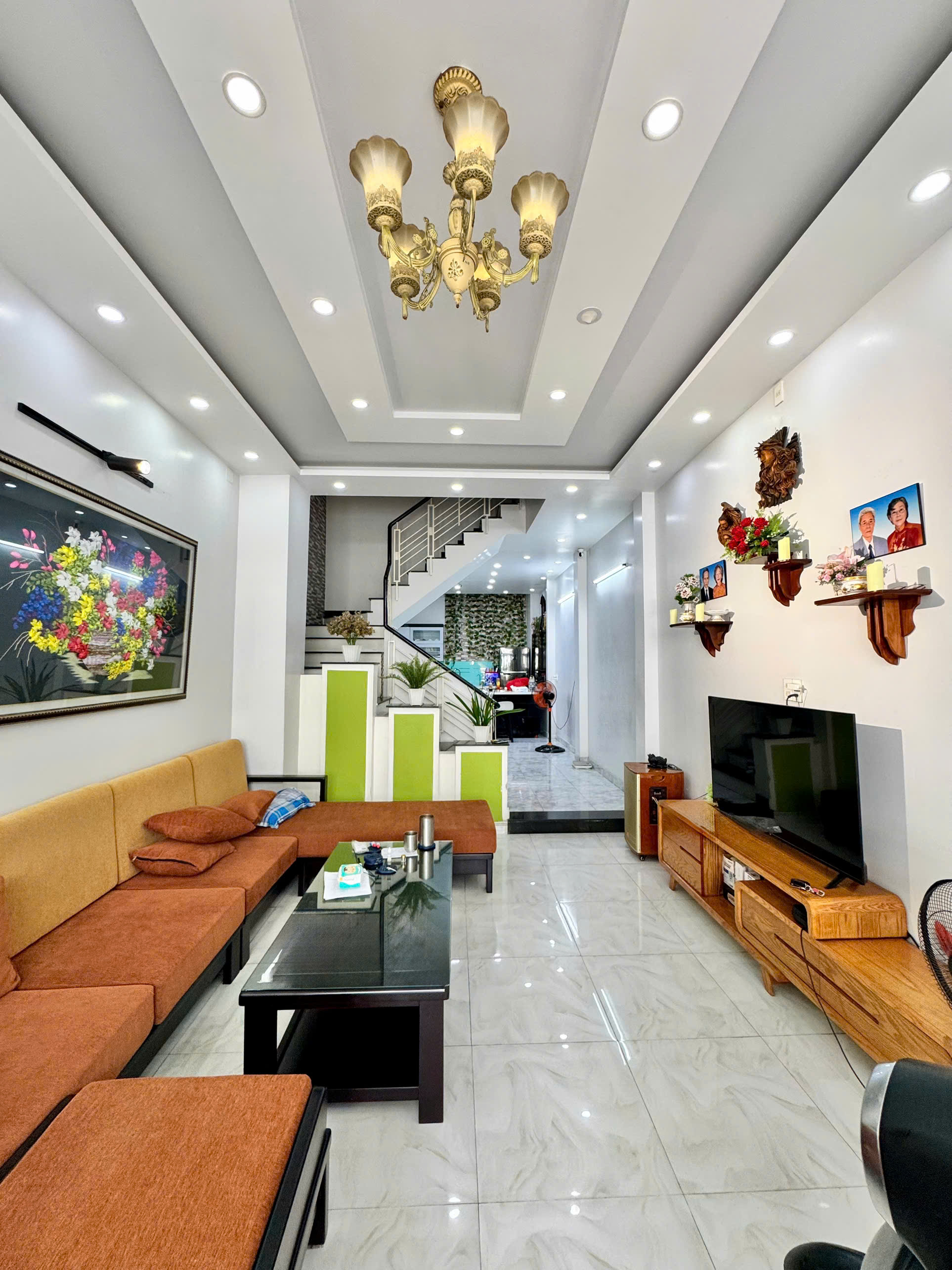 Bán nhà MTKD Cư Xá Độc Lập, Tân Phú. DT 4x15m - đúc 3 lầu nhà mới ở ngay. Đường 12m kinh doanh tốt
