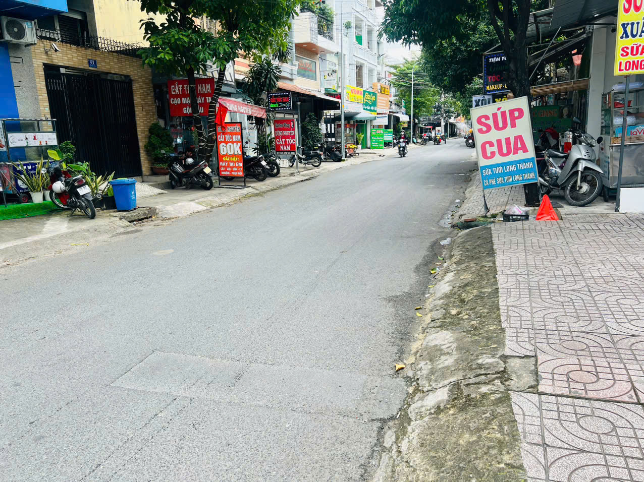 BÁN NHÀ MẶT TIỀN HÀ THỊ ĐÁT – NHÀ MỚI ĐẸP – KẾ AEON MALL TÂN PHÚ DT 4X21M NHÀ