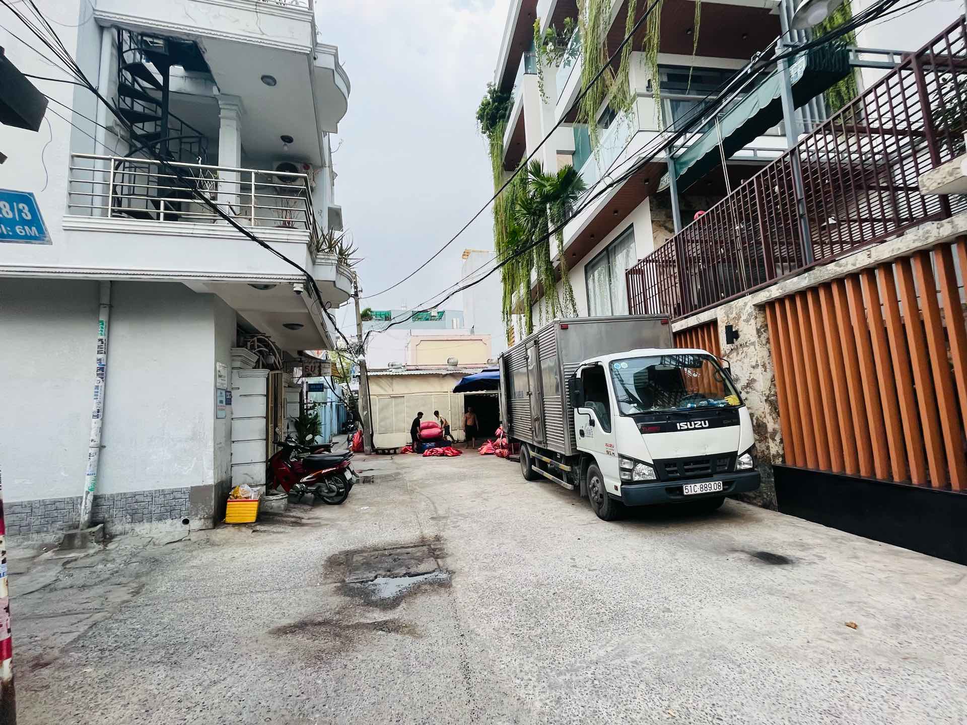 Bán nhà đường Nguyễn Sơn, Phú Thạnh, 5,25m x 19m, 1 lầu, giá 11,5 tỷ • Giá bán: 11,5 tỷ. •