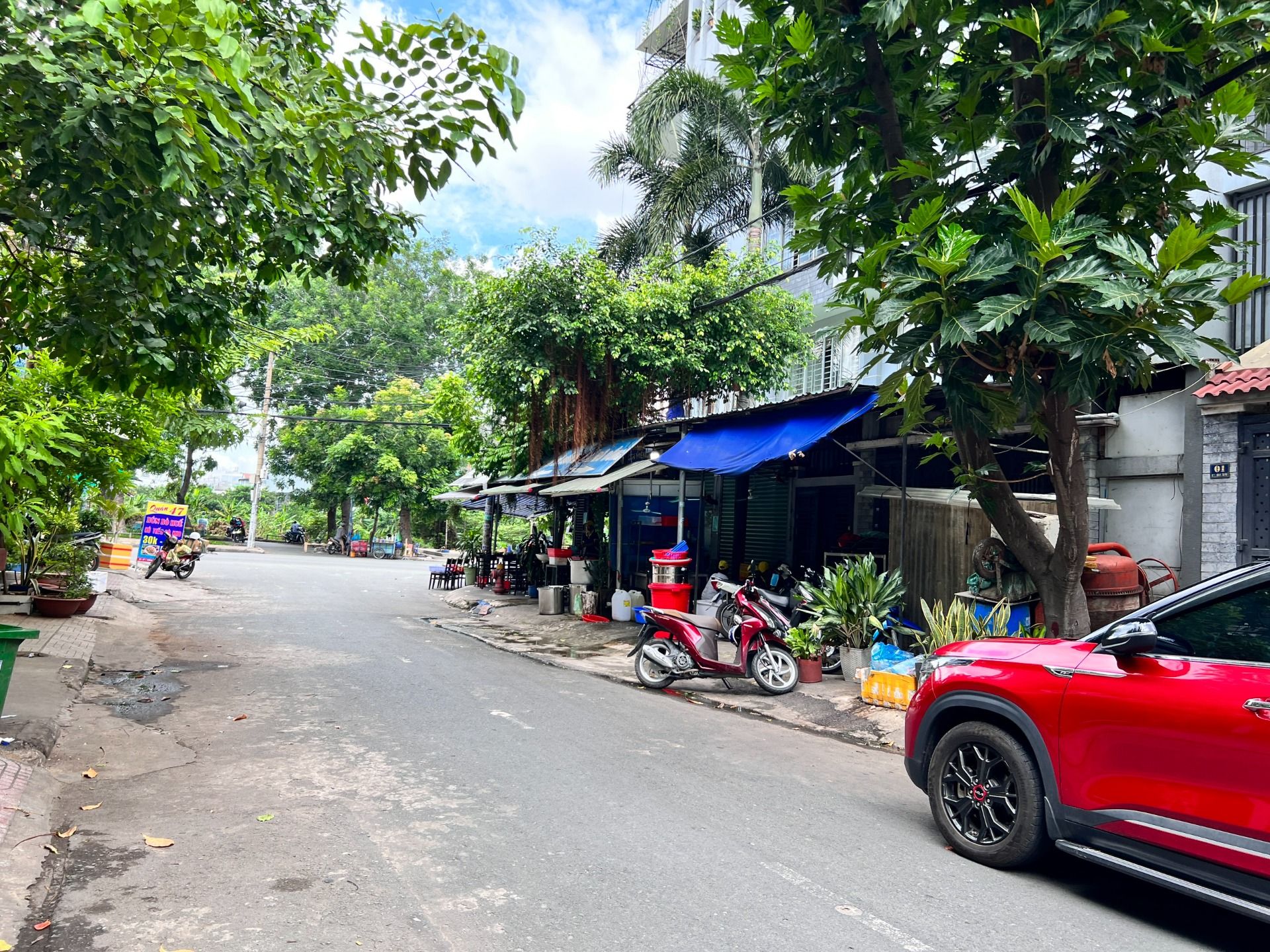 Bán Nhà Gác DT: 4x20m MT Đường DC11, P. Sơn Kỳ, Giá: 9 tỷ