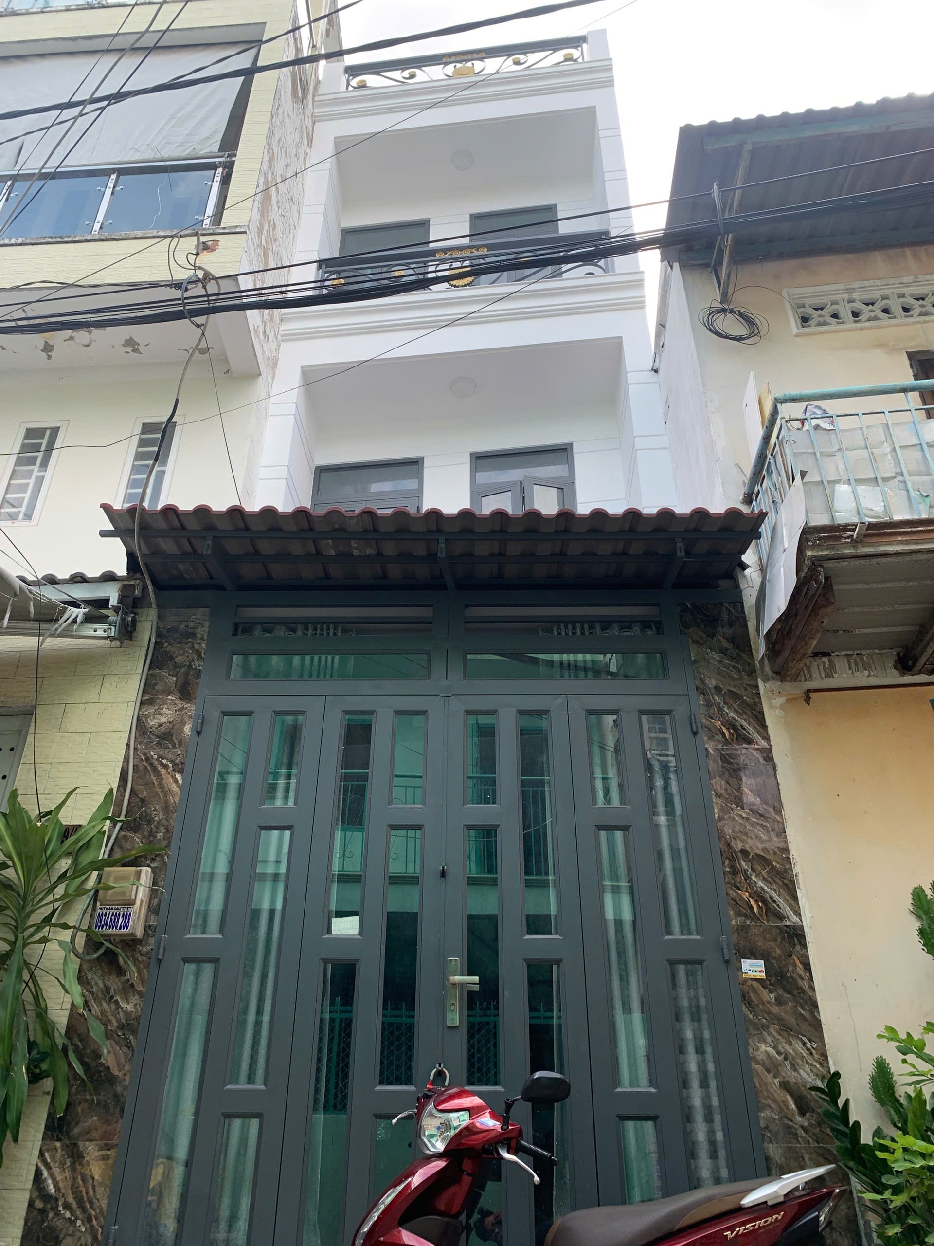 Nhà 3 Lầu ST Hẻm 5m Chiến Lược - 4PN - Chỉ 4.5 Tỷ TL