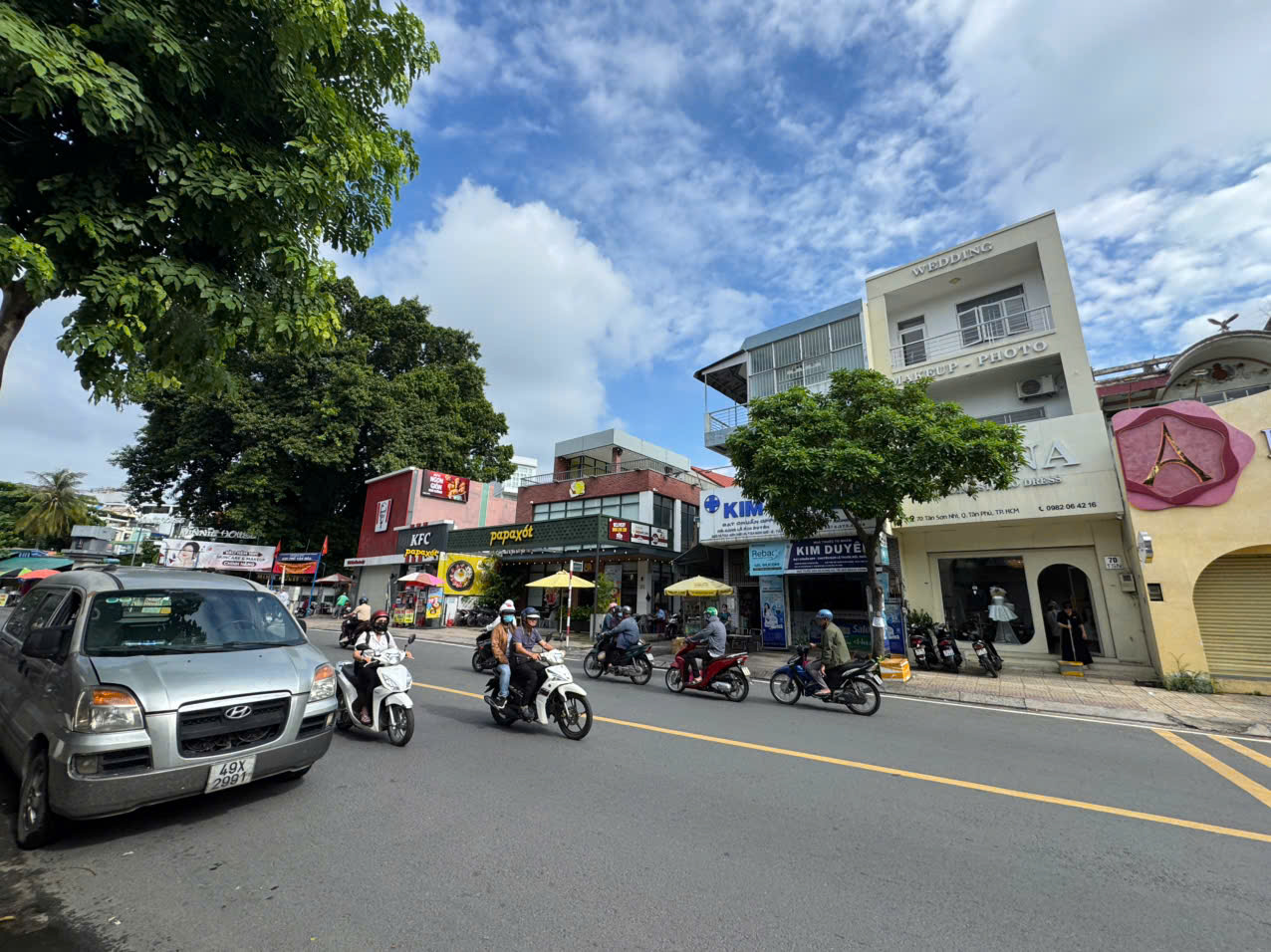 MTKD sầm uất TÂN SƠN NHÌ. NGANG LỚN 5X19M=95M2. GIÁ RẺ CHỈ 17 TỶ