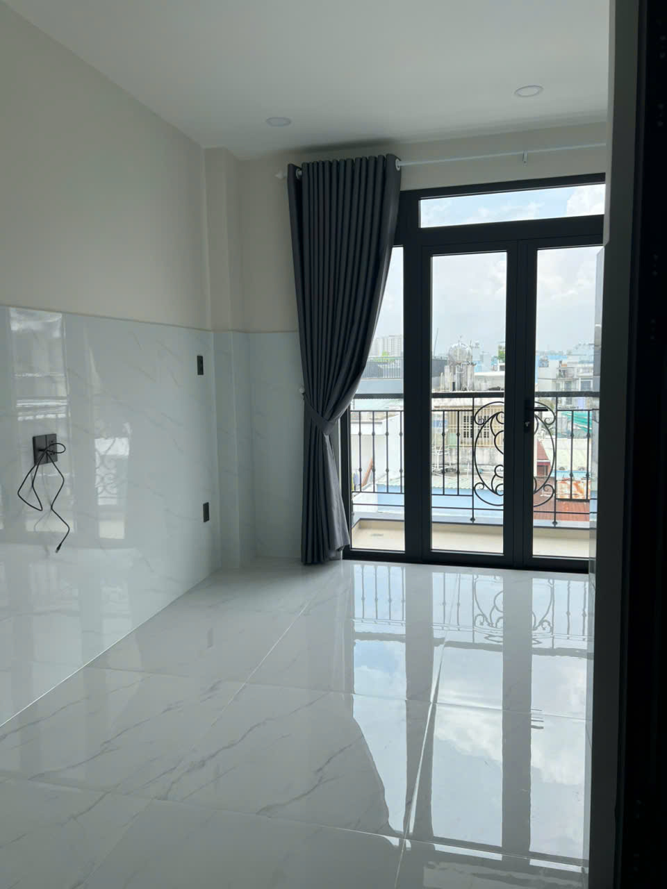 CHDV MỚI XÂY – THANG MÁY – DÒNG TIỀN 40 TRIỆU/THÁNG_DT: 4,2X16M, CÓ 10P, GIÁ: 13 TỶ