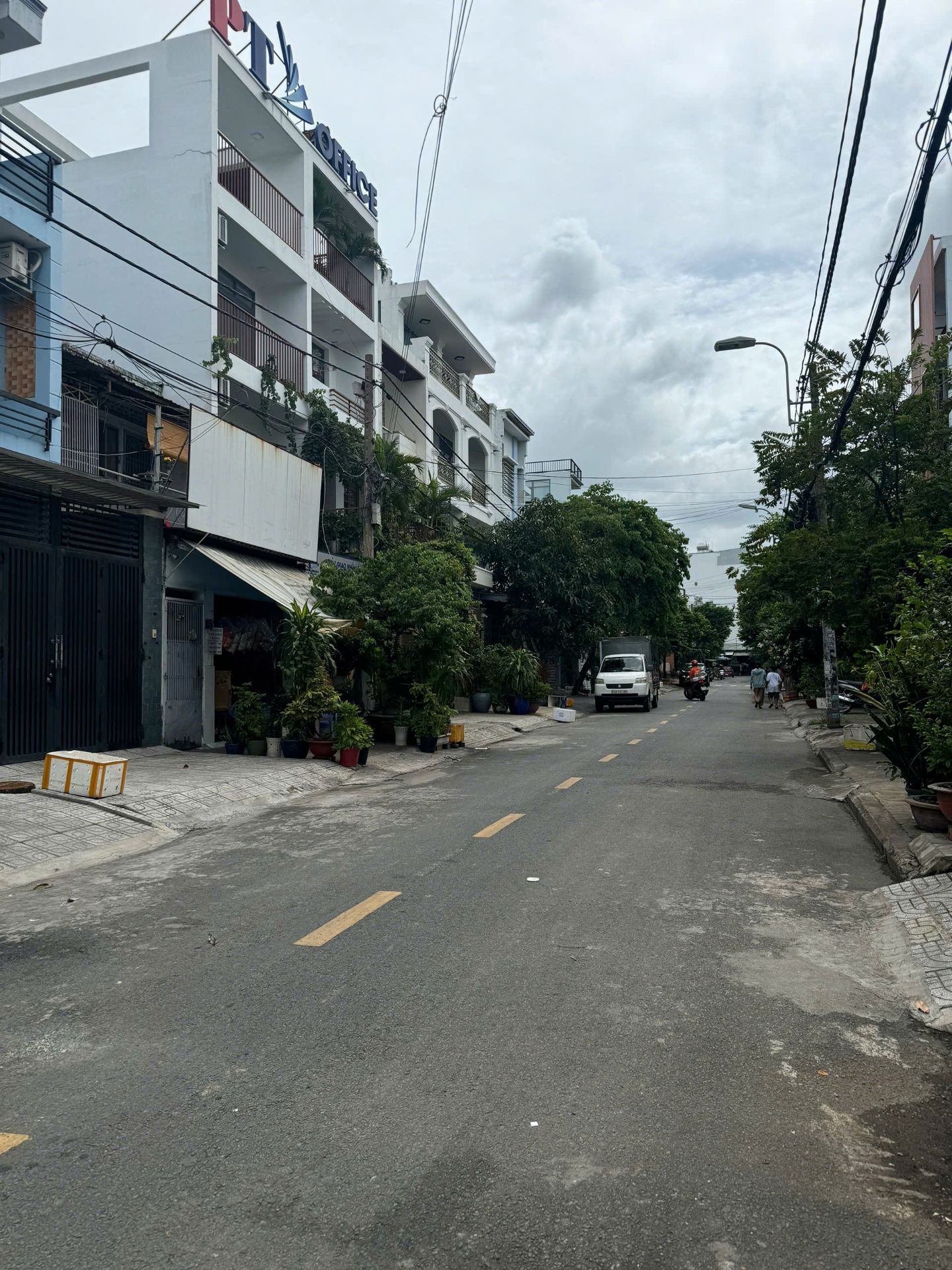 Giá tốt : Mặt tiền Đường T8,P Tây Thạnh ( 4x25m ) cấp 4. Giá 9,3 tỷ - Đường 12m thông