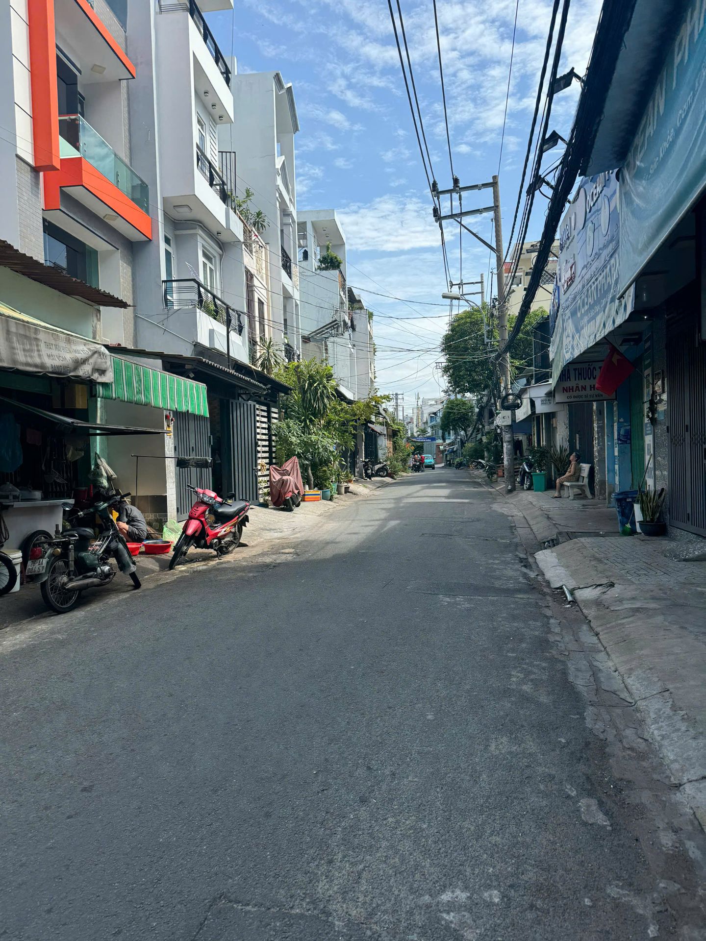 Nhà hẻm 221/ Vườn Lài.DT 4x15,5m , hẽm 8m thông kinh doanh, giá 7,3 tỷ TL
