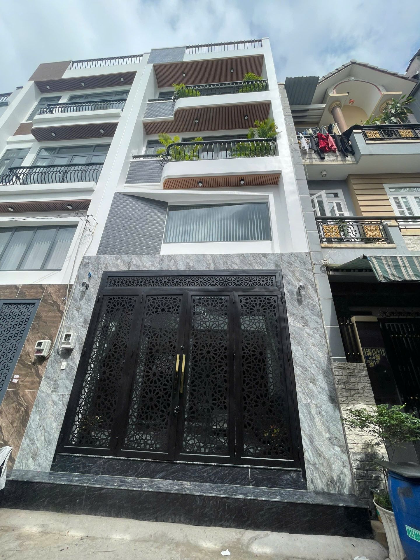 Bán nhà mới xây hẻm 6m Lê Đình Cẩn, P. Tân Tạo – 5x11m, lửng 3 lầu, 4PN, giá 6.8 tỷ TL