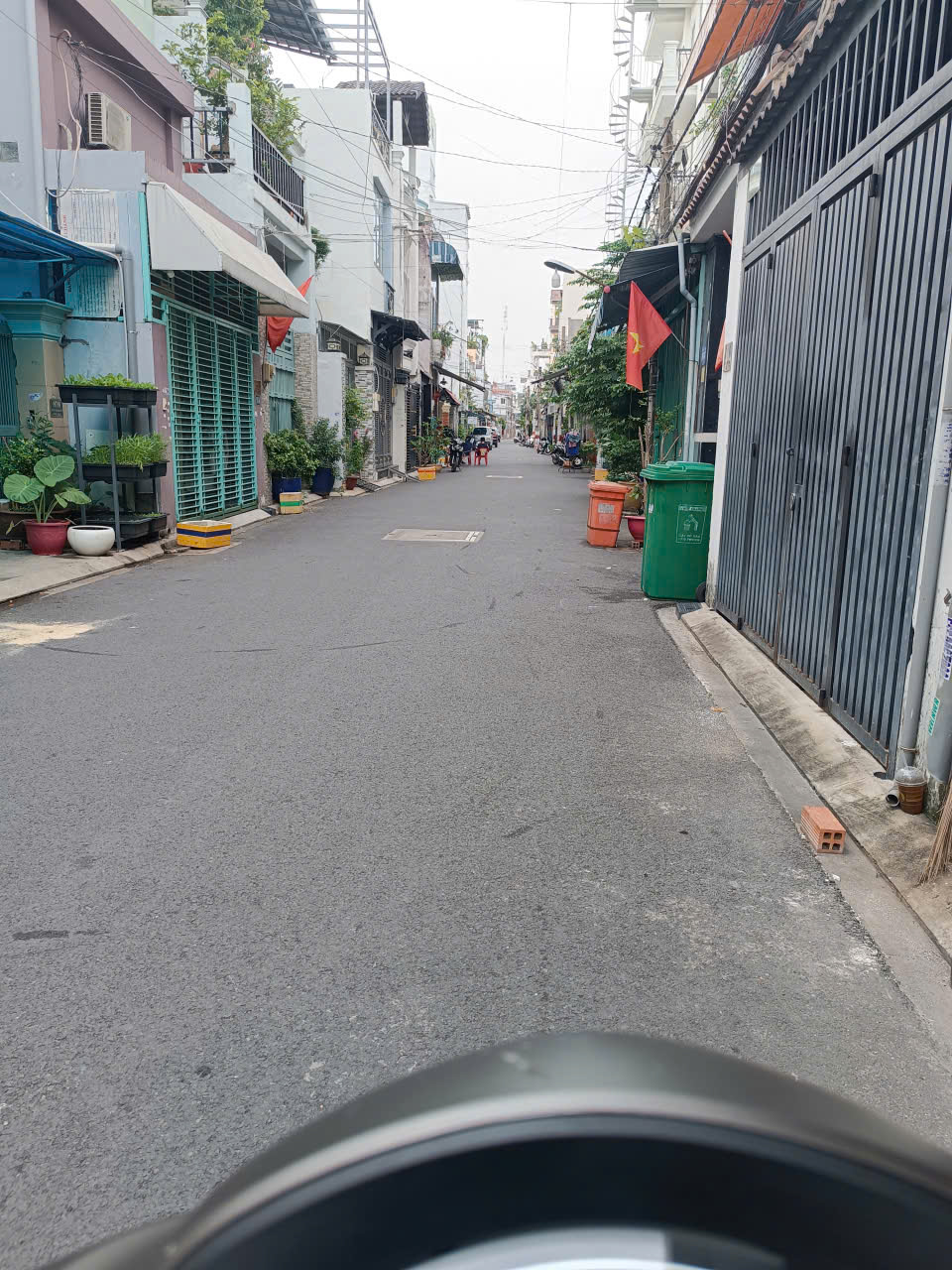 Nhà hẽm xe hơi Thoại Ngọc Hầu - 4X20M - 2 tầng - G.i.á 8 đồng