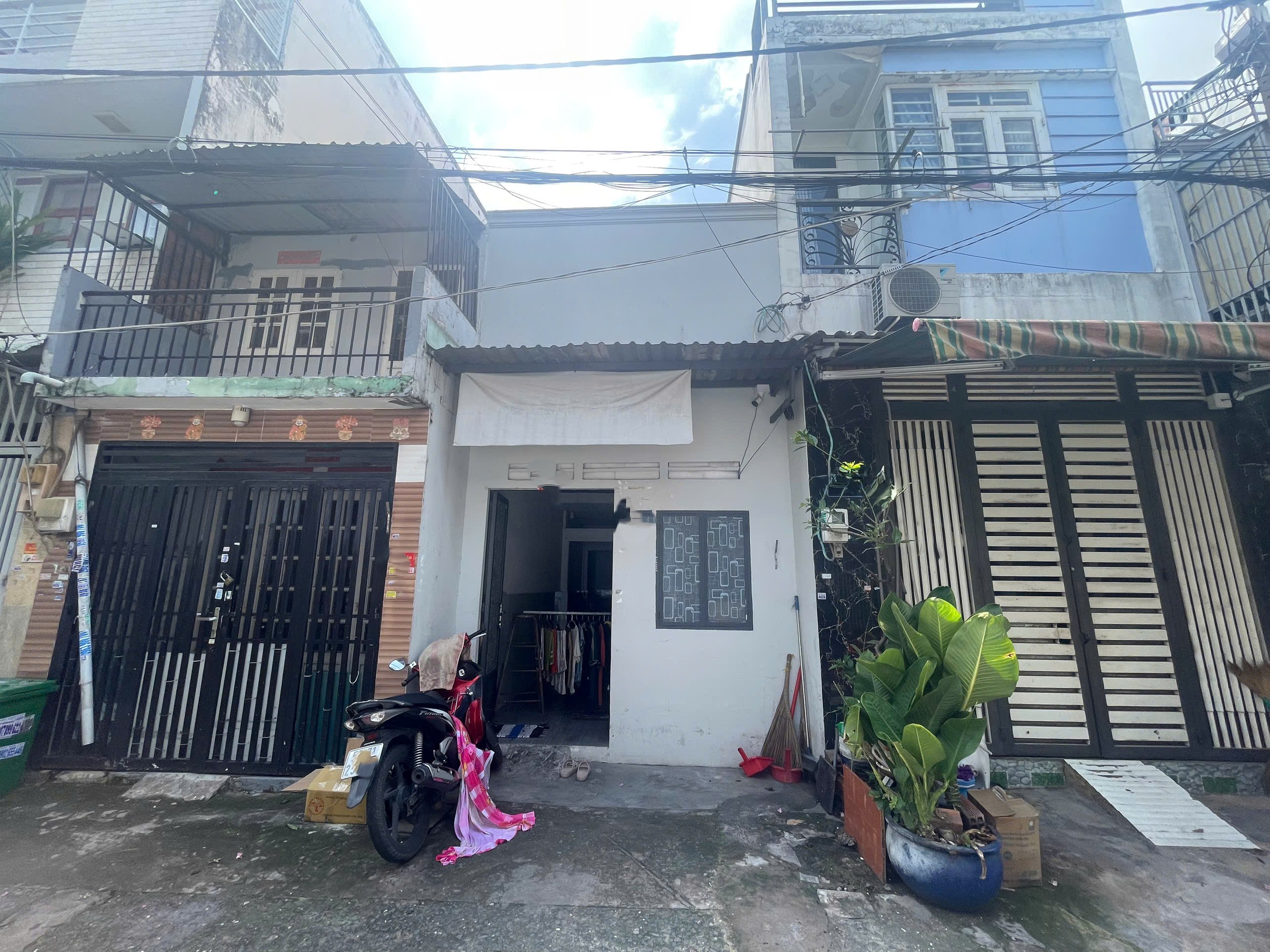 Bán nhà hẻm xe hơi Mã Lò – 3.1x10.3m, gác lửng, đang cho thuê 6 triệu/tháng, giá 3.9 tỷ