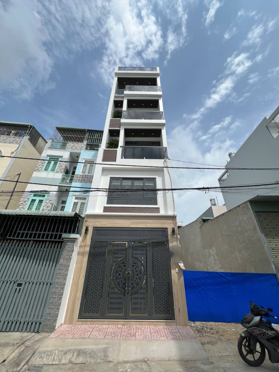 Nhà đẹp HXH Hương Lộ 2 – DTSD 275m² – Hẻm 6m thông – Chỉ 6.6 tỷ