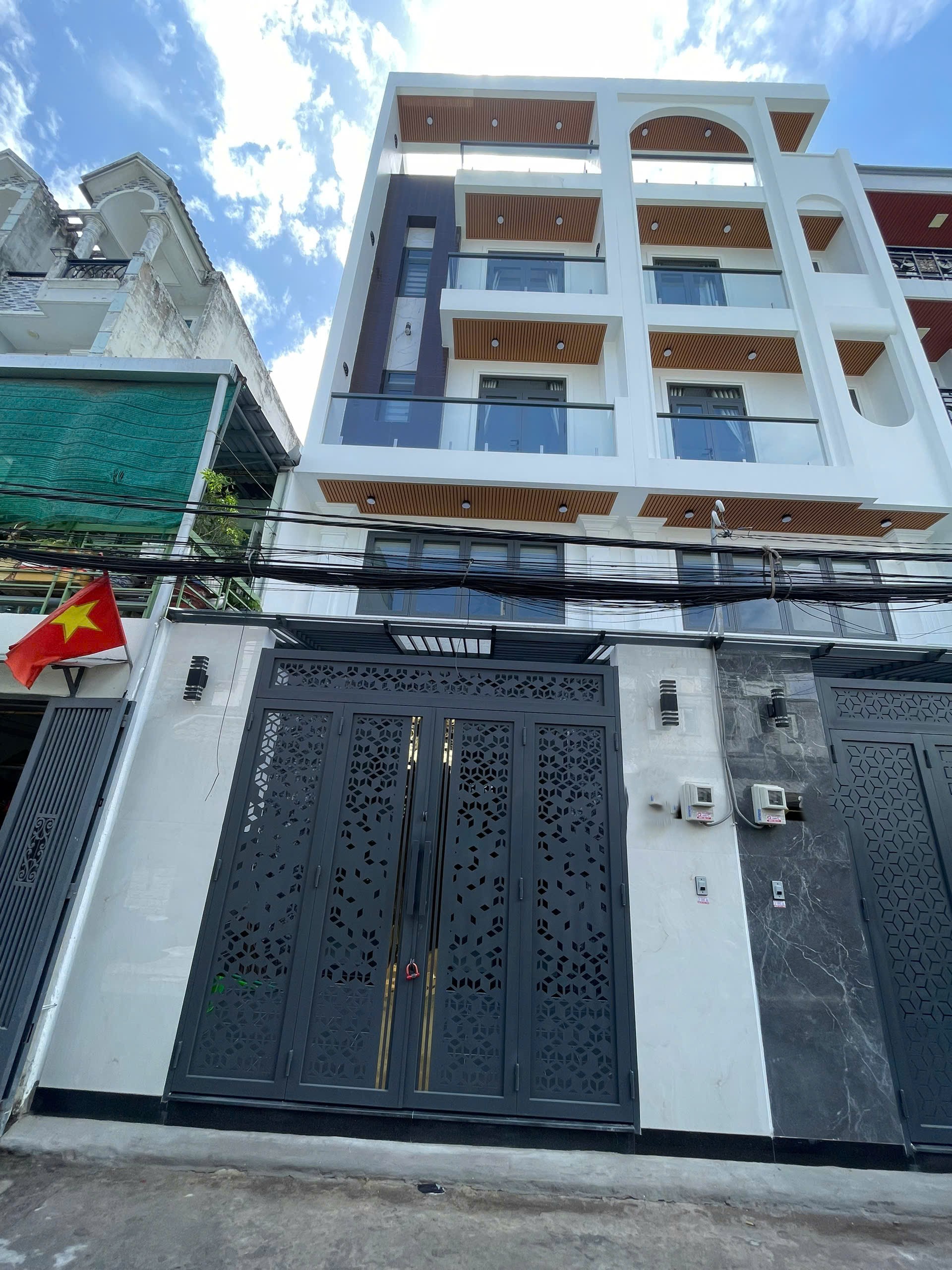 BÁN NHÀ XÂY MỚI HẺM LÊ ĐÌNH CẨN 4,6x14M – 1 LỬNG 2 LẦU ST – HẺM 4,5M THÔNG – 6,95 TỶ T