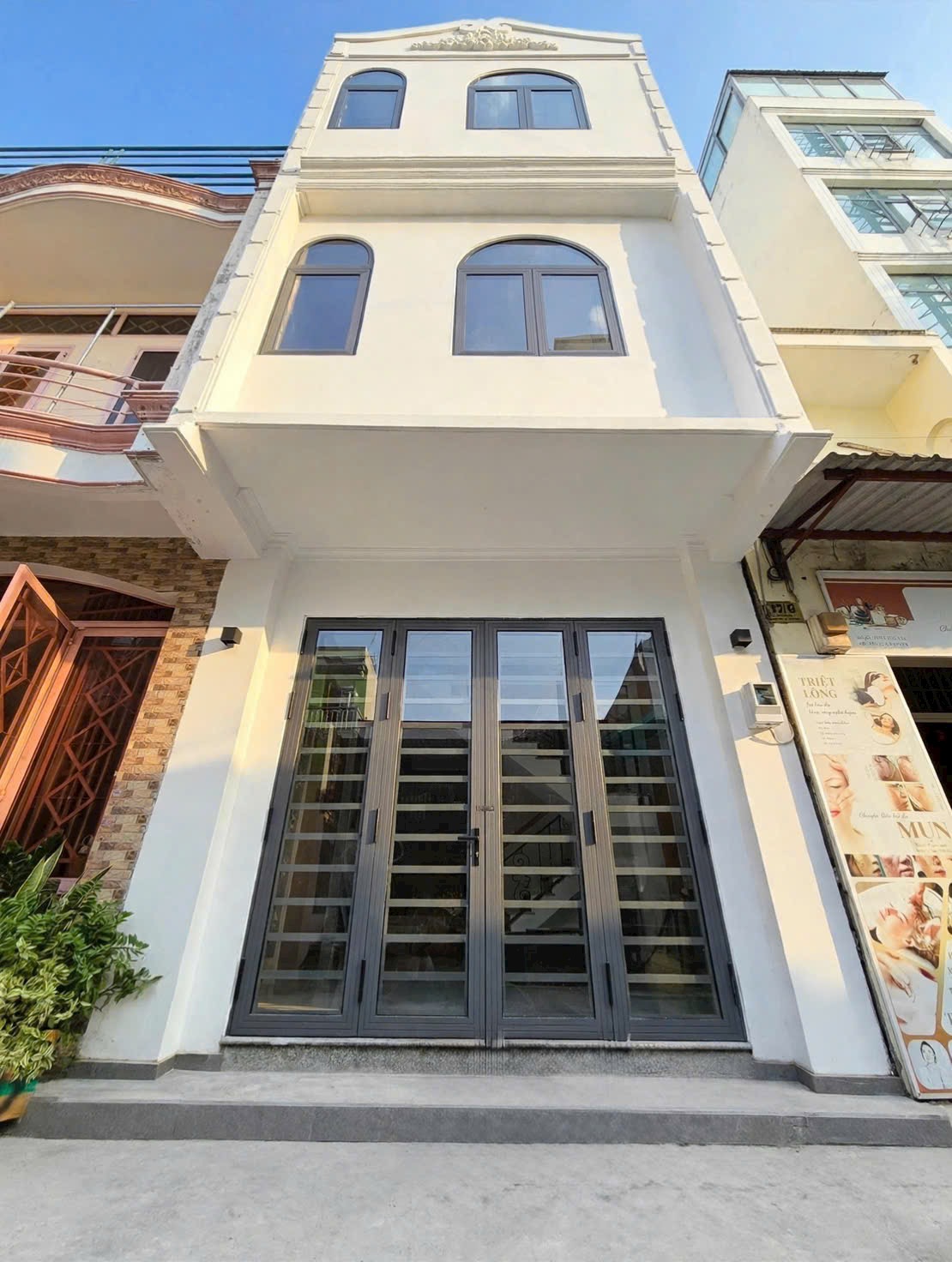 🌈Hẻm xe hơi BBTT đúc 3 tấm giá chỉ 5.85 tỷ