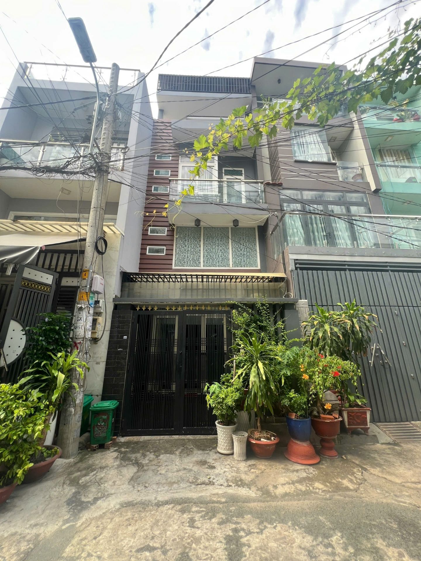 NHÀ TRỆT LỬNG 2 LẦU HẺM NHỰA 8M GÒ XOÀI DT 4x16M GIÁ 6,8 TỶ.
