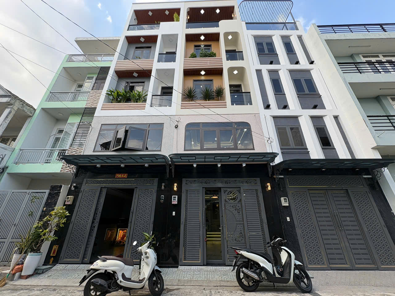CẶP NHÀ 5 TẦNGHẺM 8M THÔNG HƯƠNG LỘ 2 – FULL NỘI THẤT – XE HƠI VÀO NHÀ 4X14M