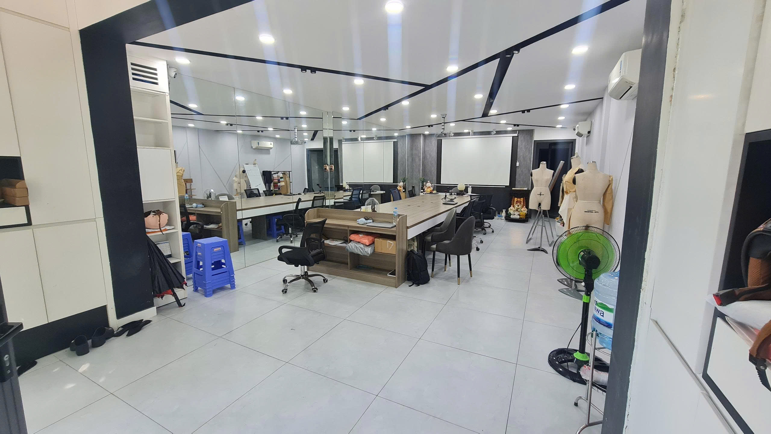 🏠 BÁN NHÀ DC11 – TÂN SƠN NHÌ | 99M² | 2 LẦU SÂN THƯỢNG | 14,3 TỶ