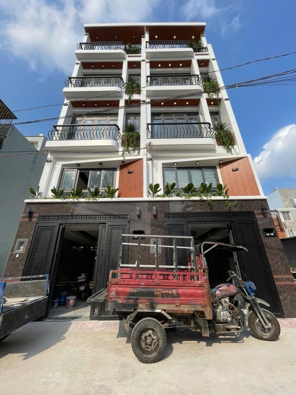 📍Nhà xây mới HĐ ,DT: 4x16 full nội thất có thang máy 450kg chỉ 9T3/ căn TL 4PN 6WC giá TL tốt ạ🥰